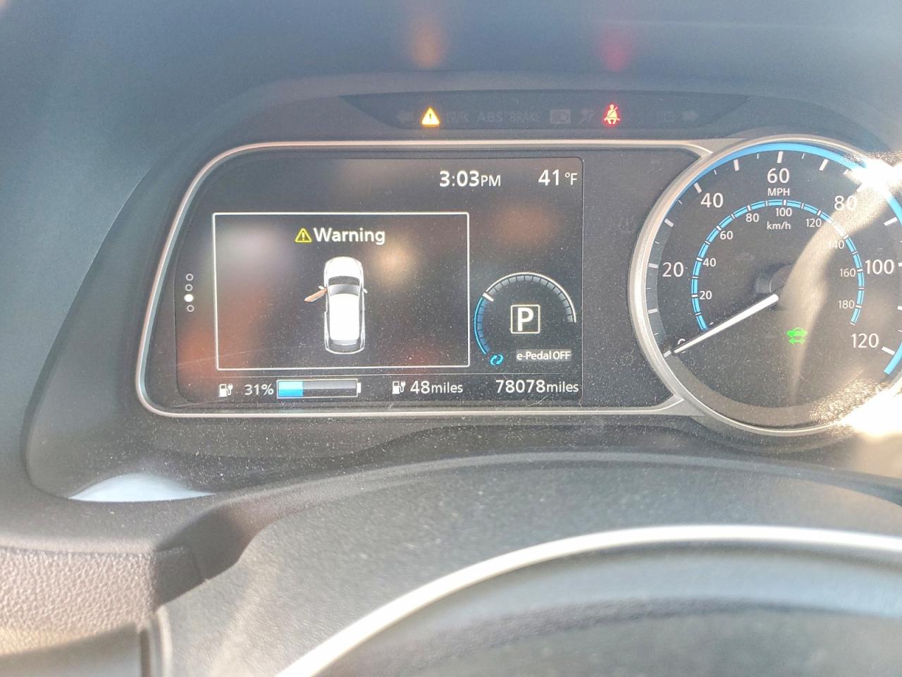 2019 NISSAN LEAF SV photo 9