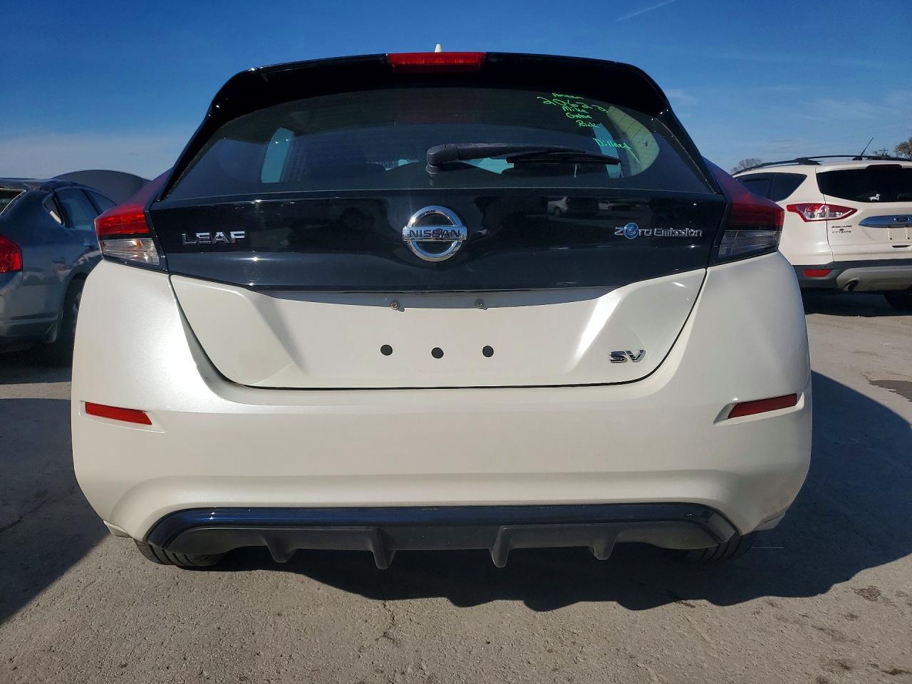 2019 NISSAN LEAF SV photo 6