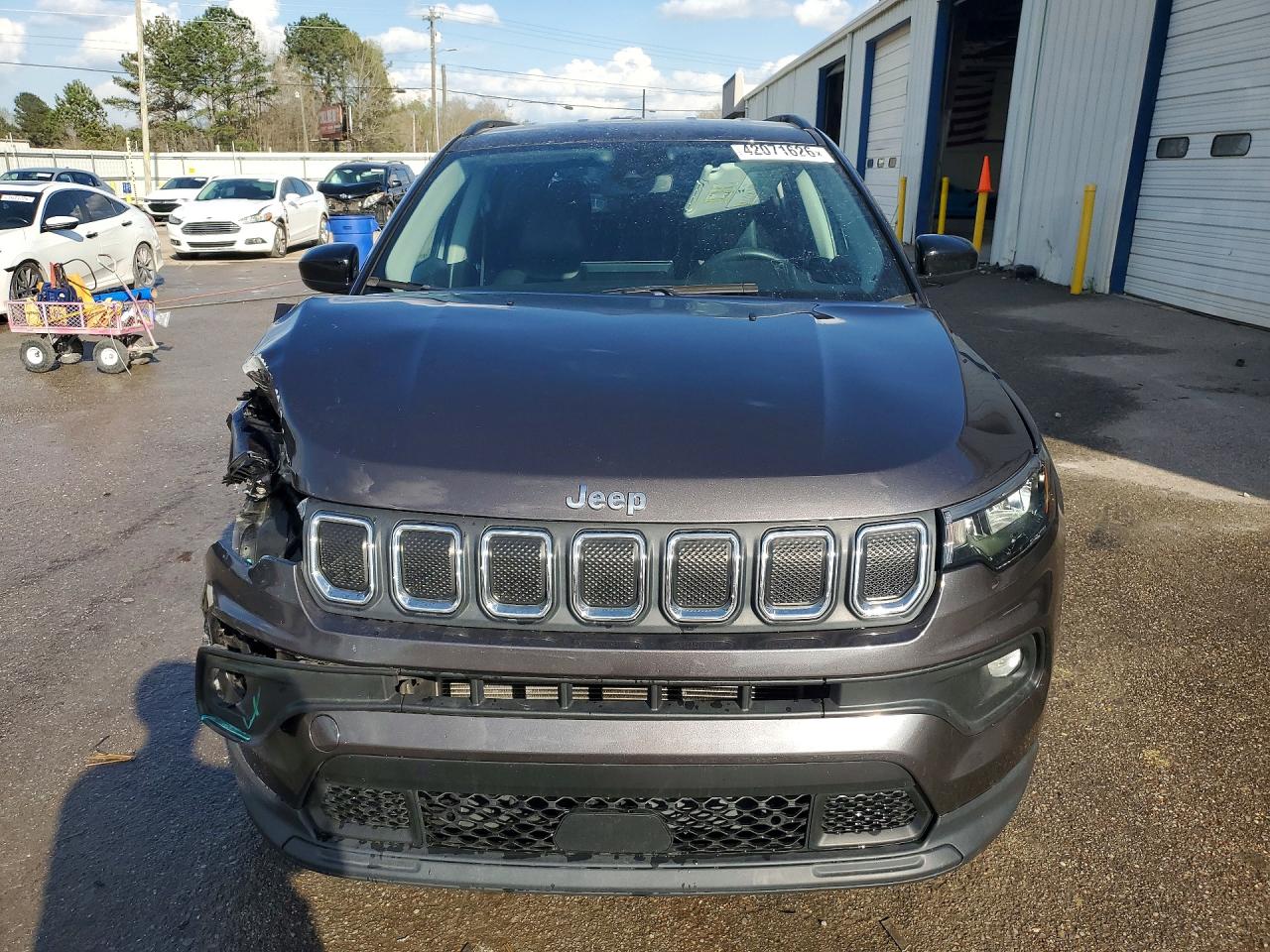 2022 JEEP COMPASS LATITUDE photo 9
