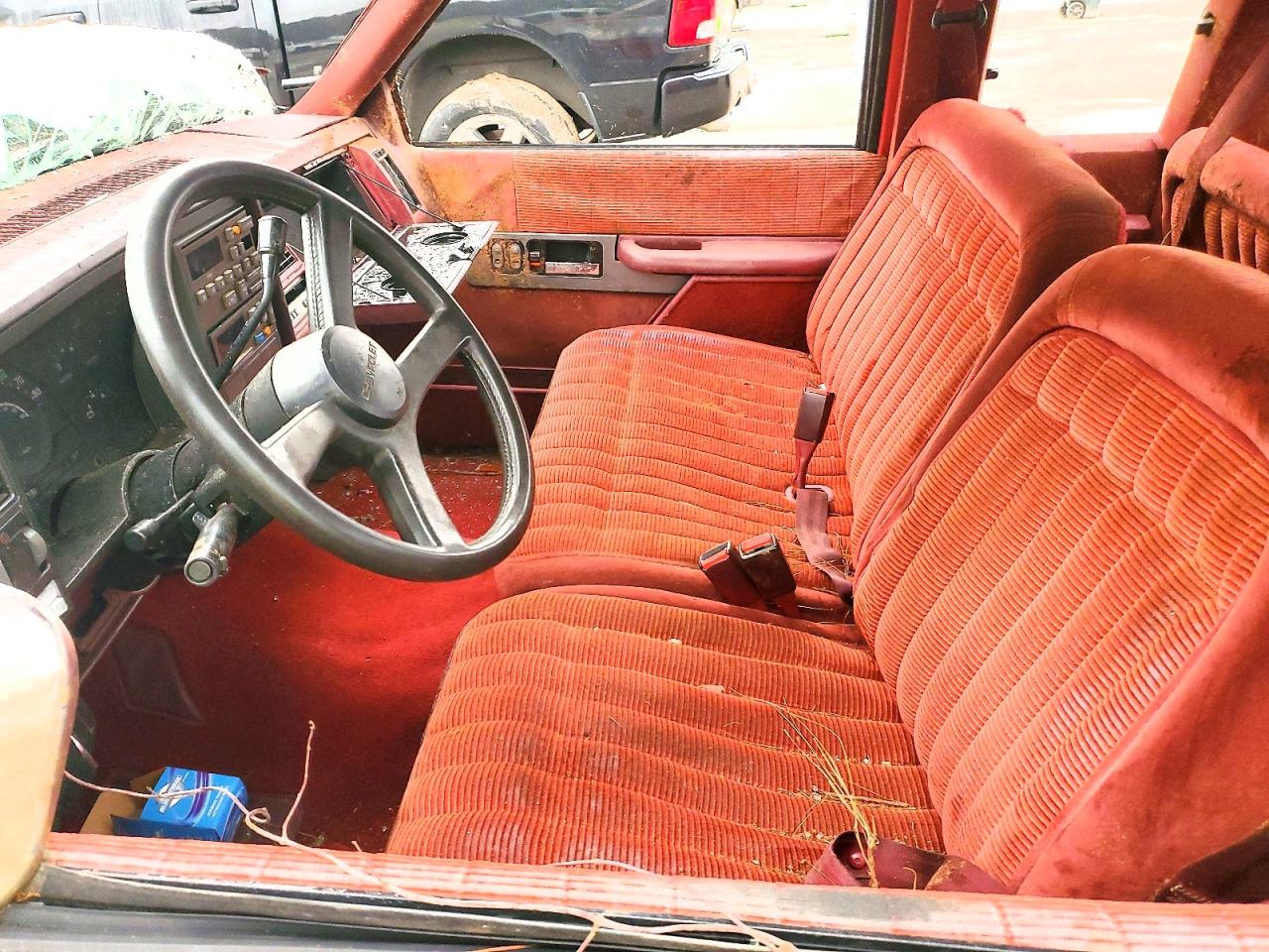 1990 CHEVROLET GMT-400 C1500 photo 19