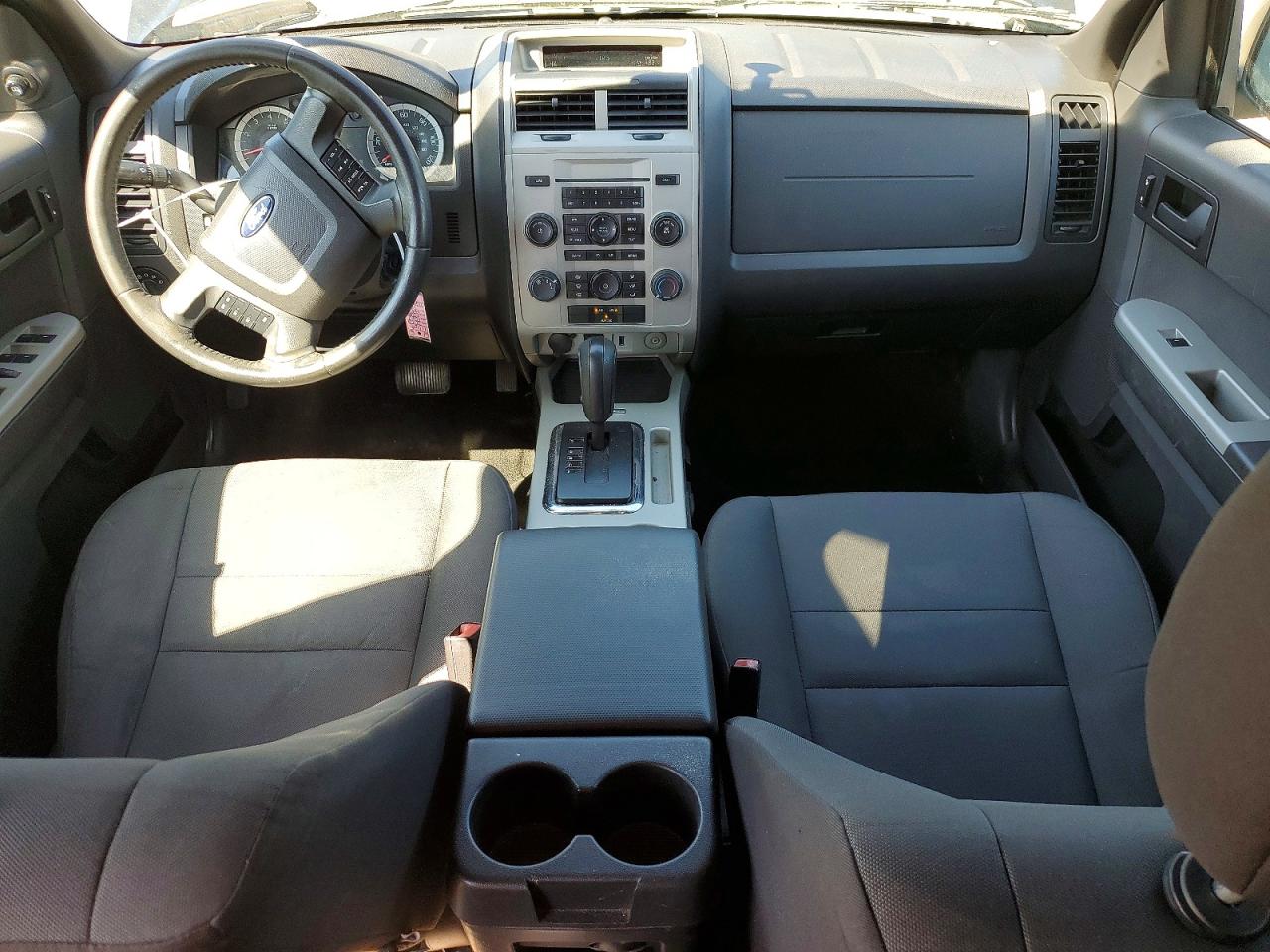 2012 FORD ESCAPE XLT photo 15
