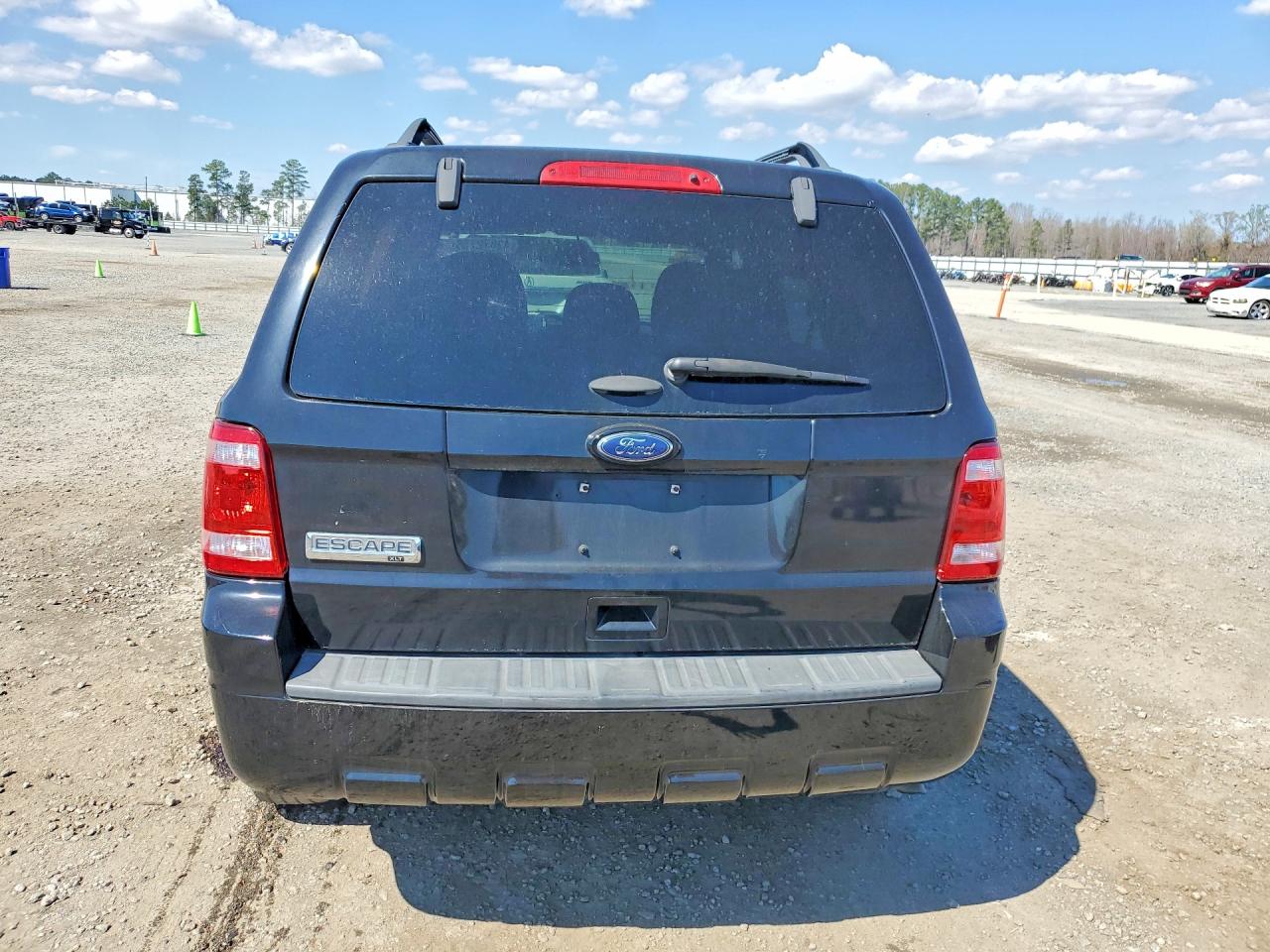 2012 FORD ESCAPE XLT photo 11