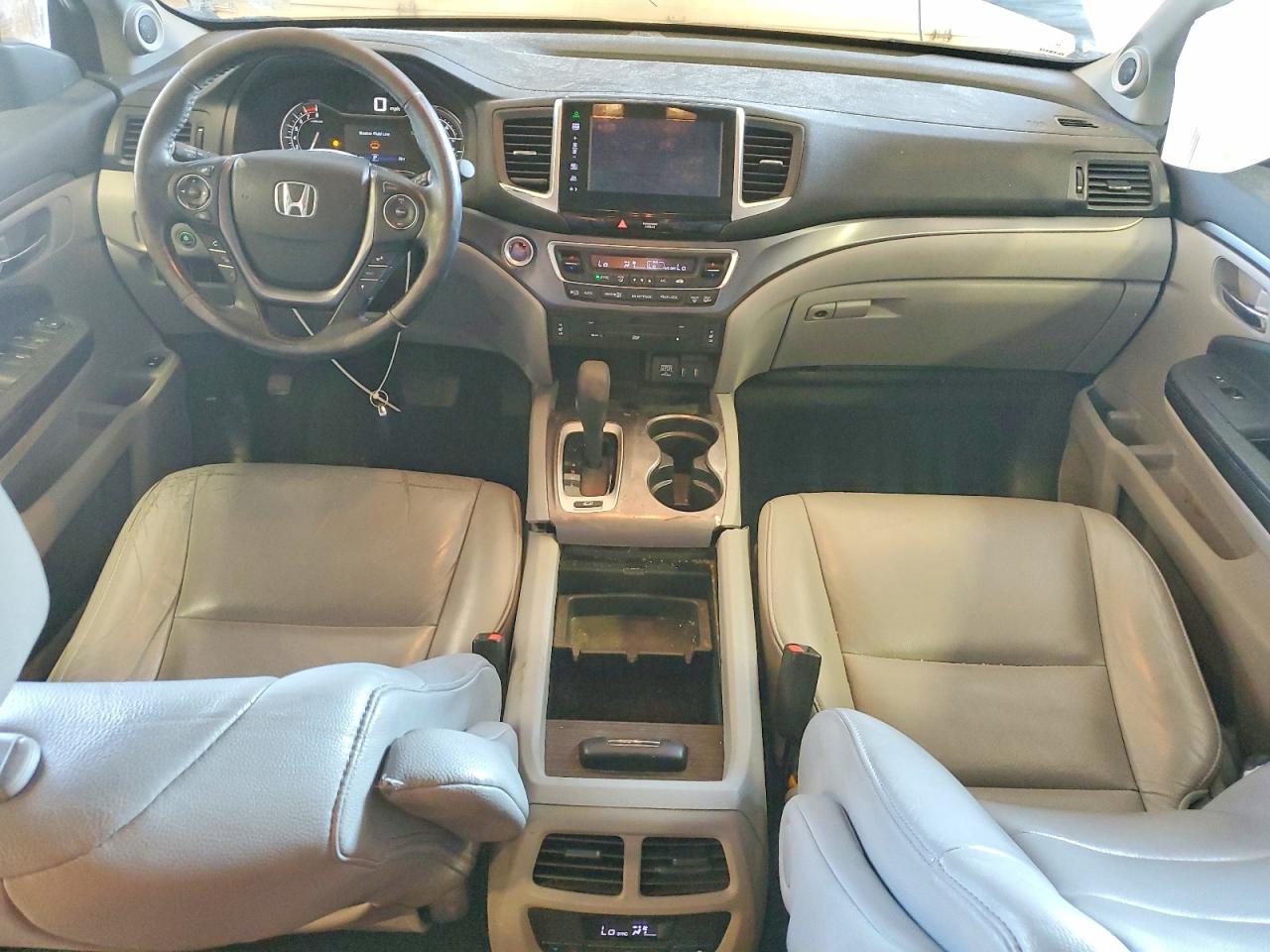 2016 HONDA PILOT EXL photo 8