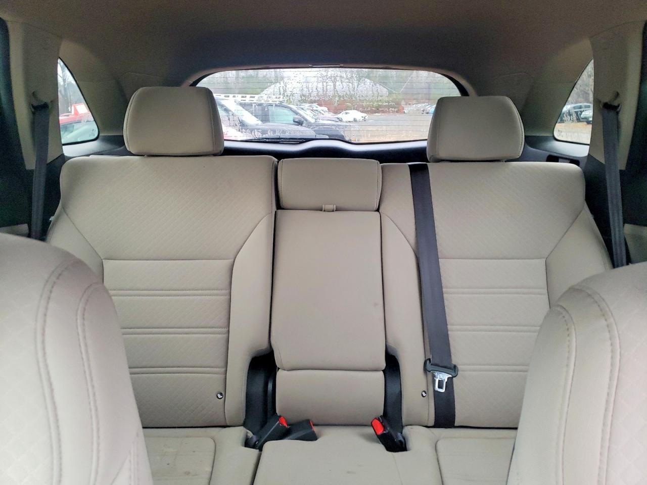 2017 KIA SORENTO LX photo 10