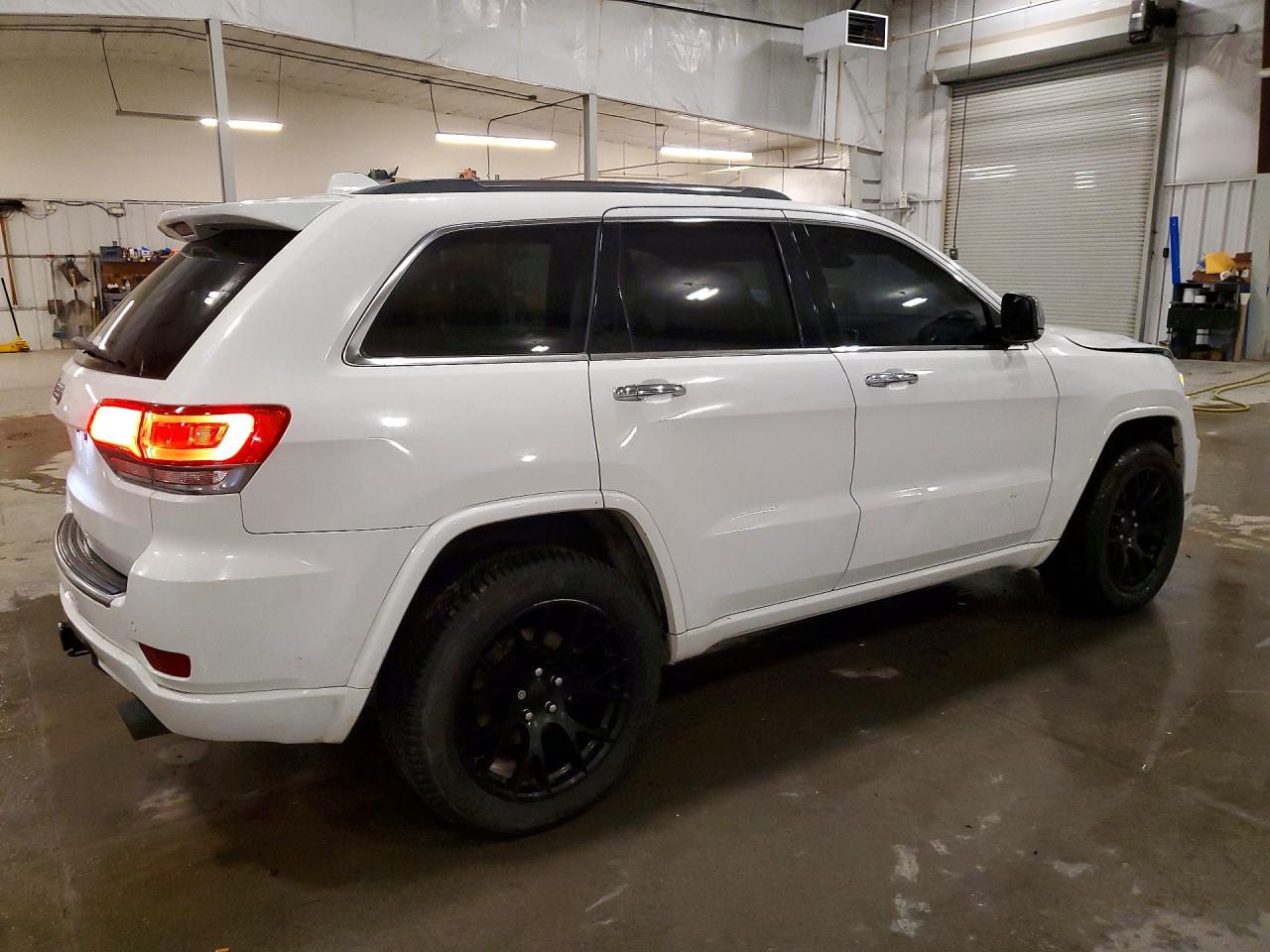 2015 JEEP GRAND CHEROKEE OVERLAND photo 3