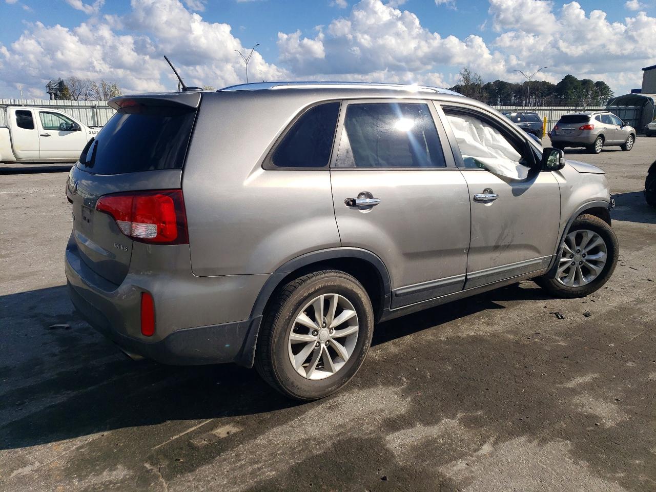 2015 KIA SORENTO EX photo 3