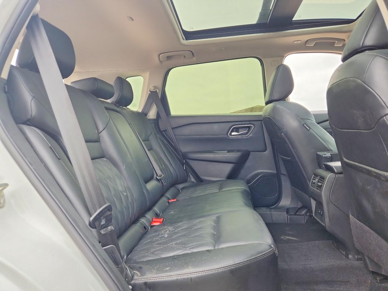 2025 NISSAN ROGUE PLATINUM photo 21