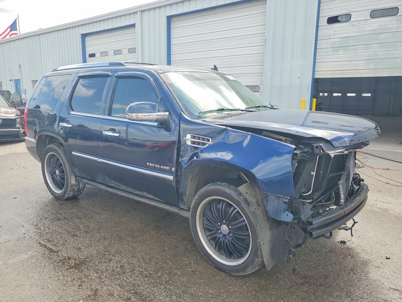 2008 CADILLAC ESCALADE LUXURY photo 4