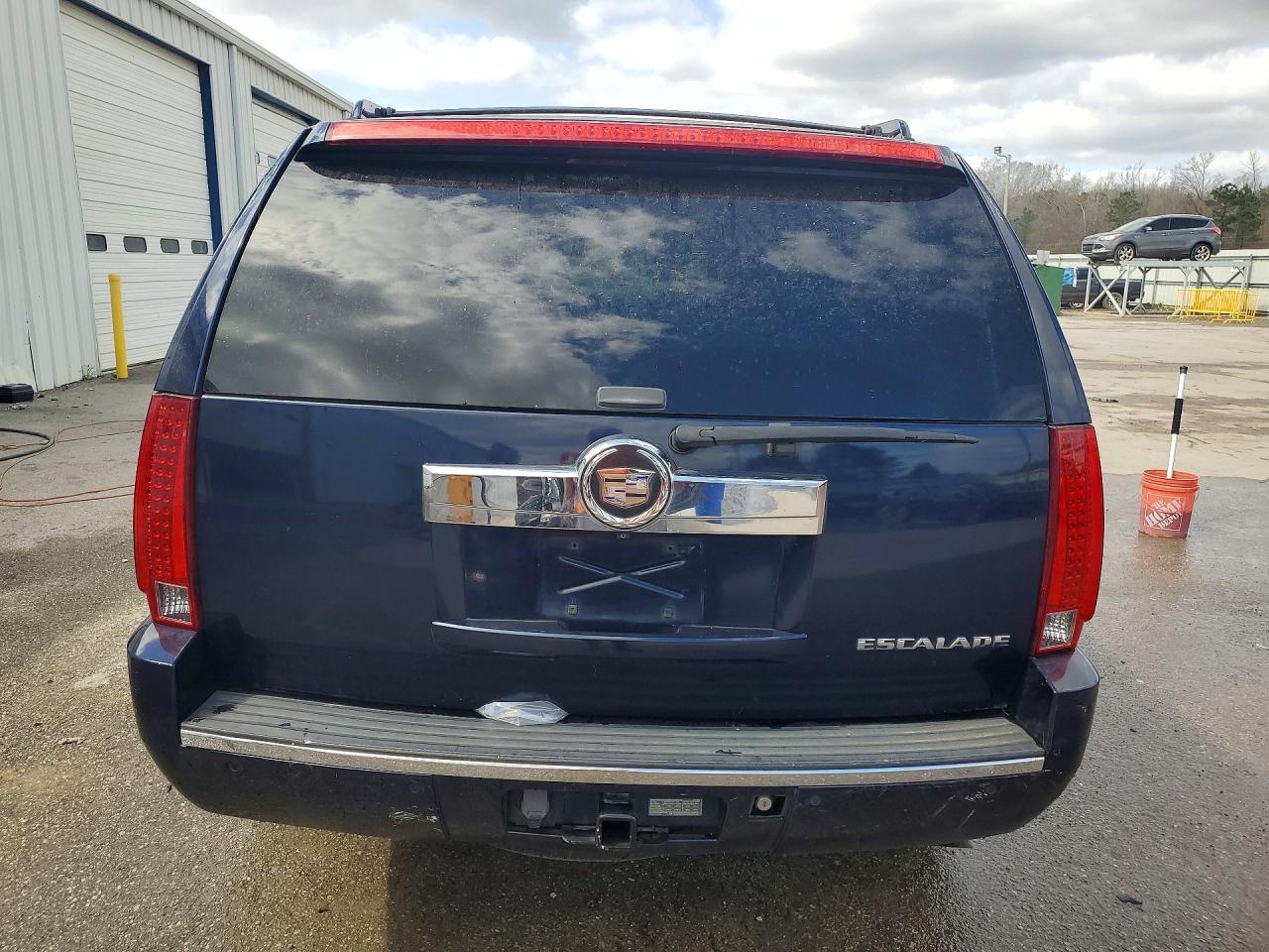 2008 CADILLAC ESCALADE LUXURY photo 6