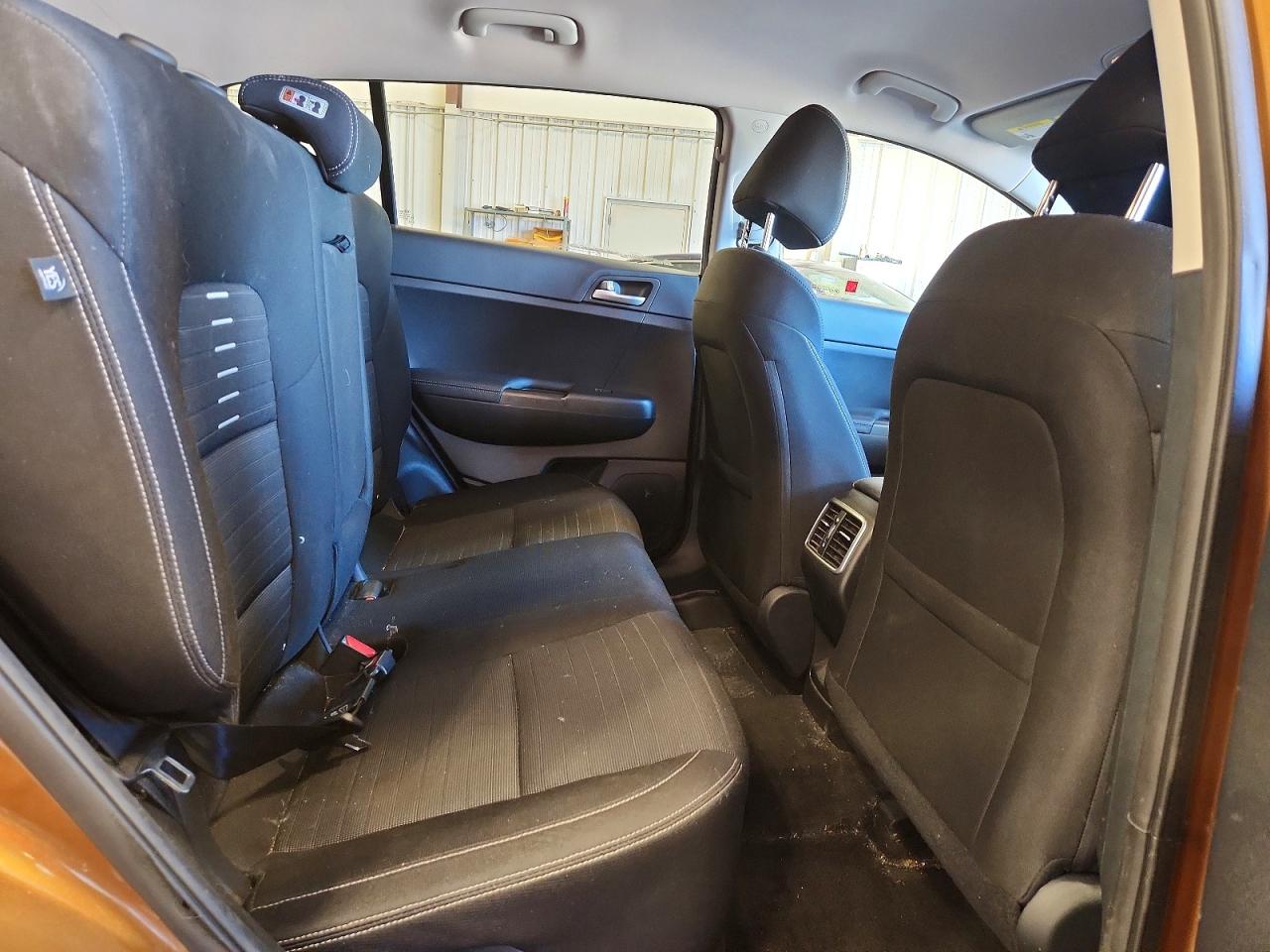 2018 KIA SPORTAGE LX photo 21