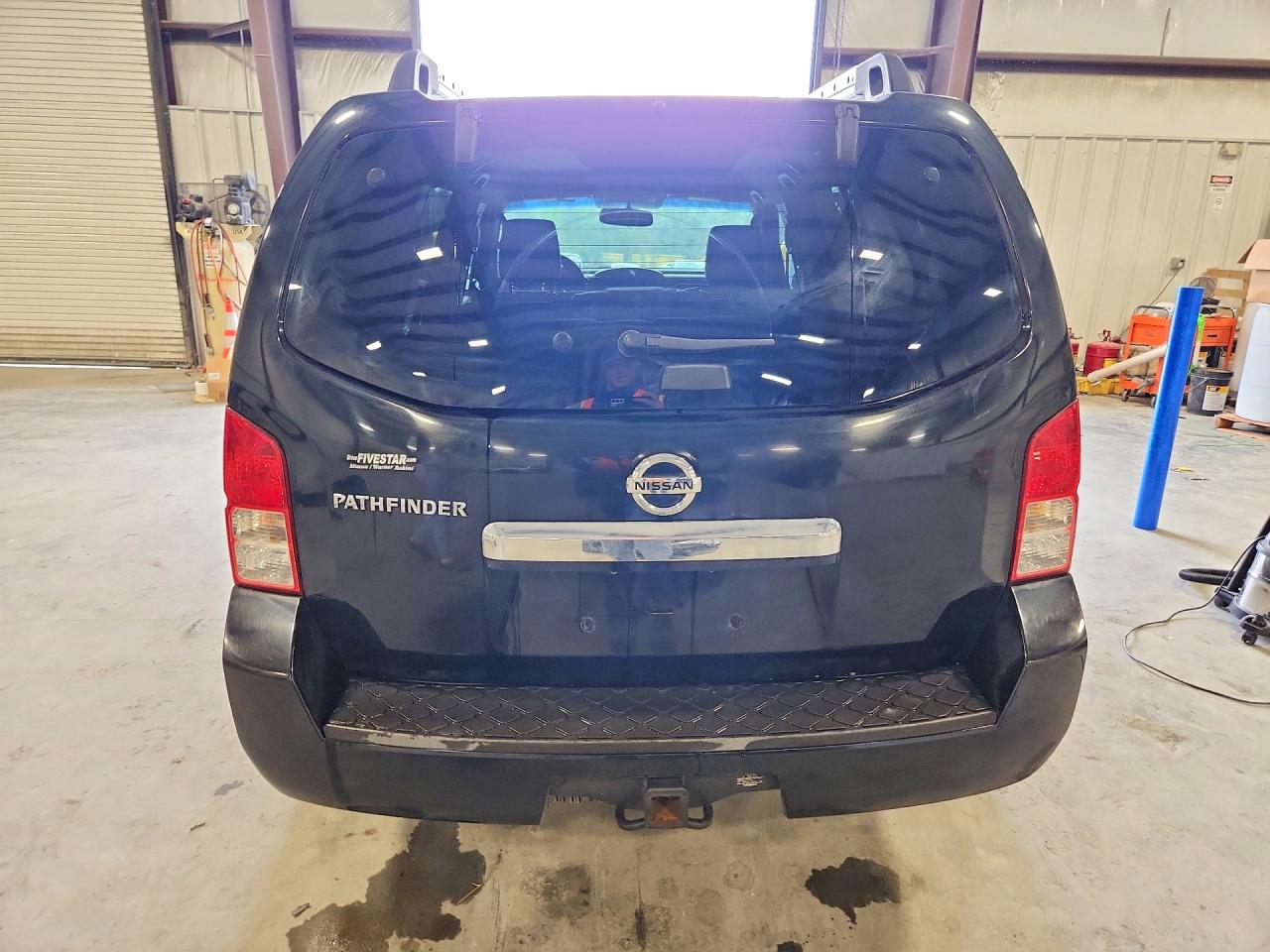 2011 NISSAN PATHFINDER S photo 11