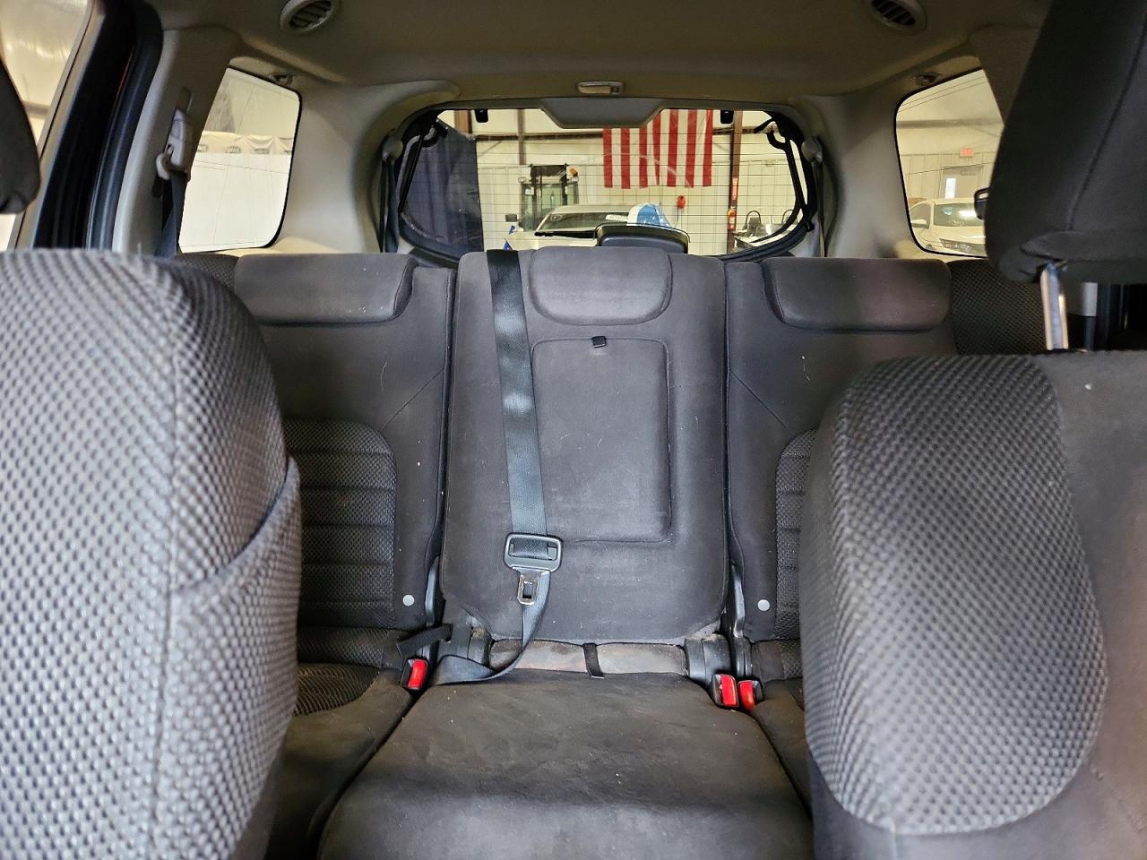 2011 NISSAN PATHFINDER S photo 19