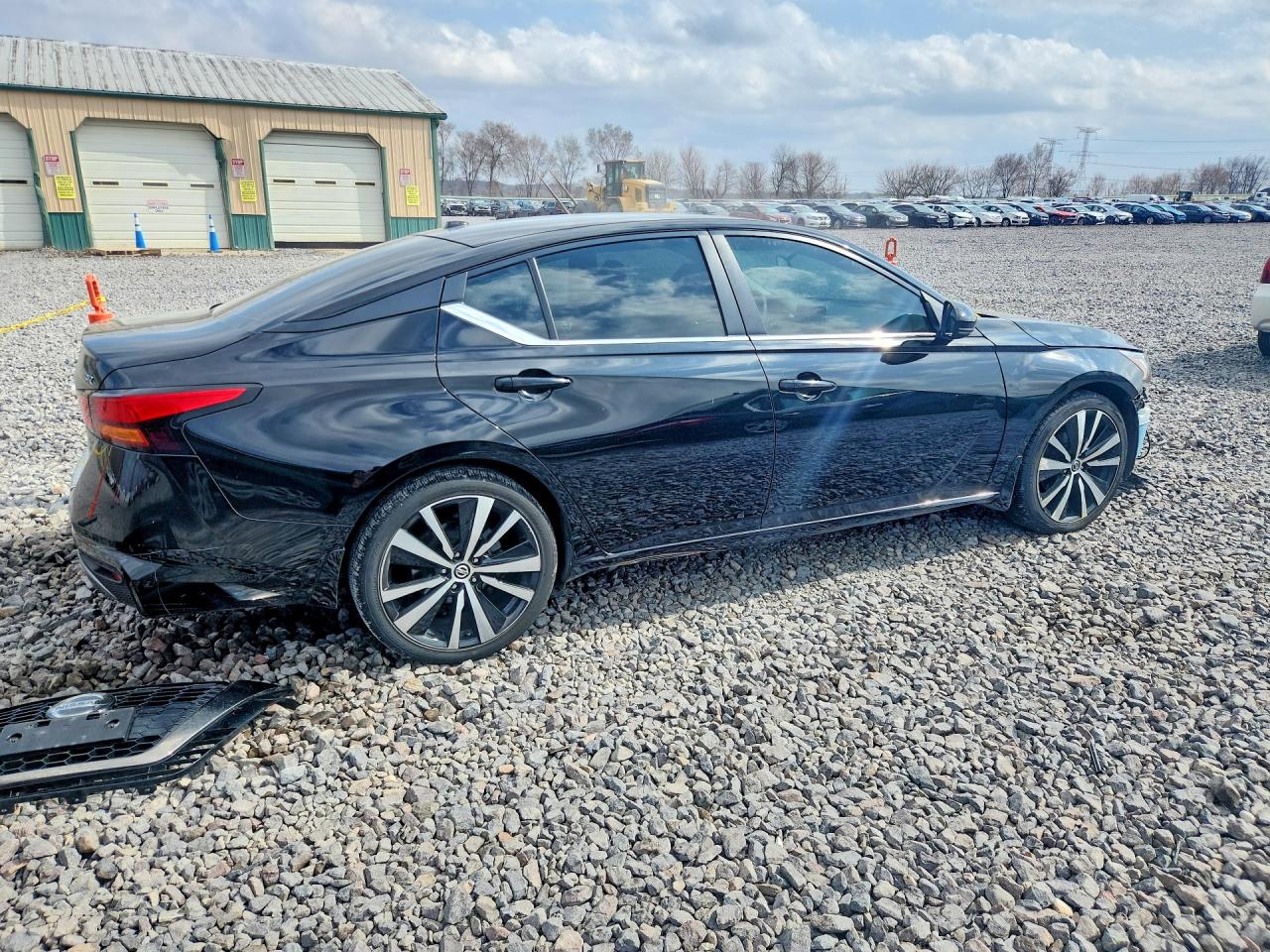 2019 NISSAN ALTIMA 2.5 SR photo 3