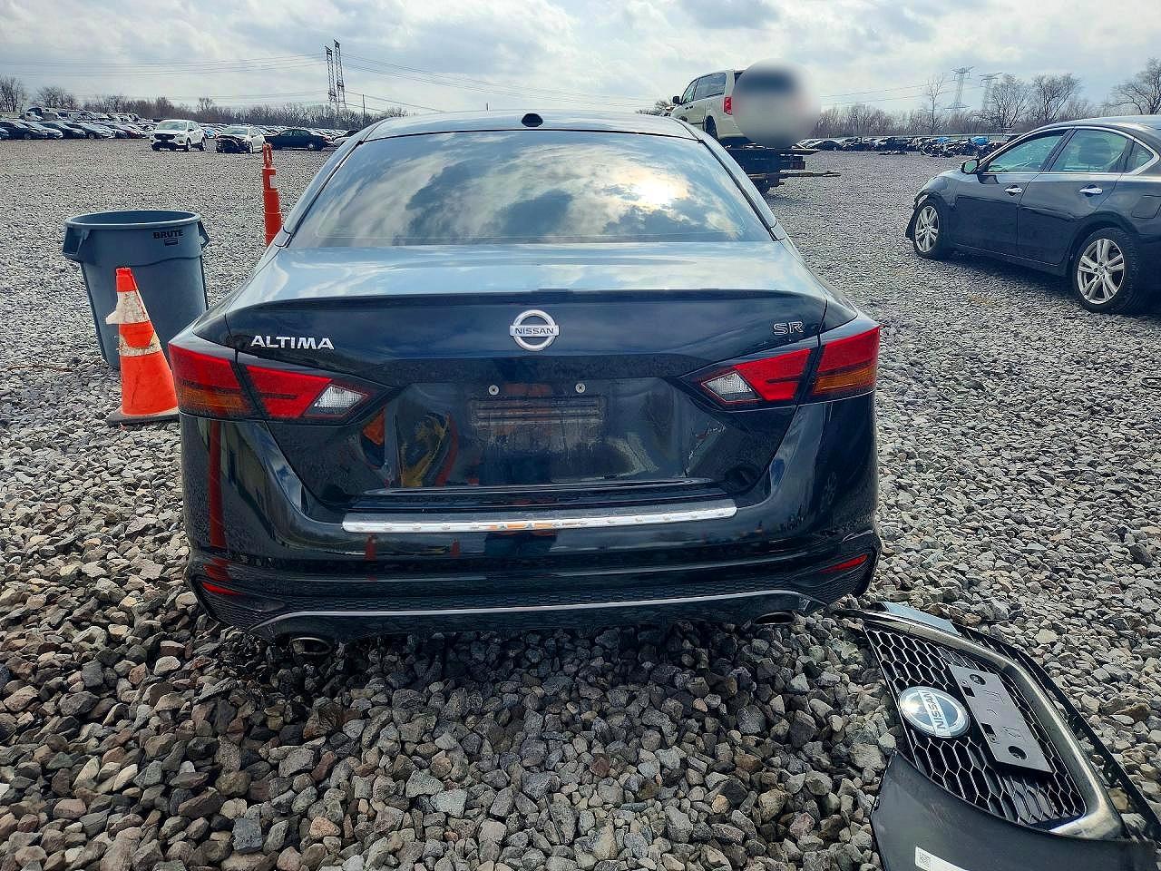 2019 NISSAN ALTIMA 2.5 SR photo 6