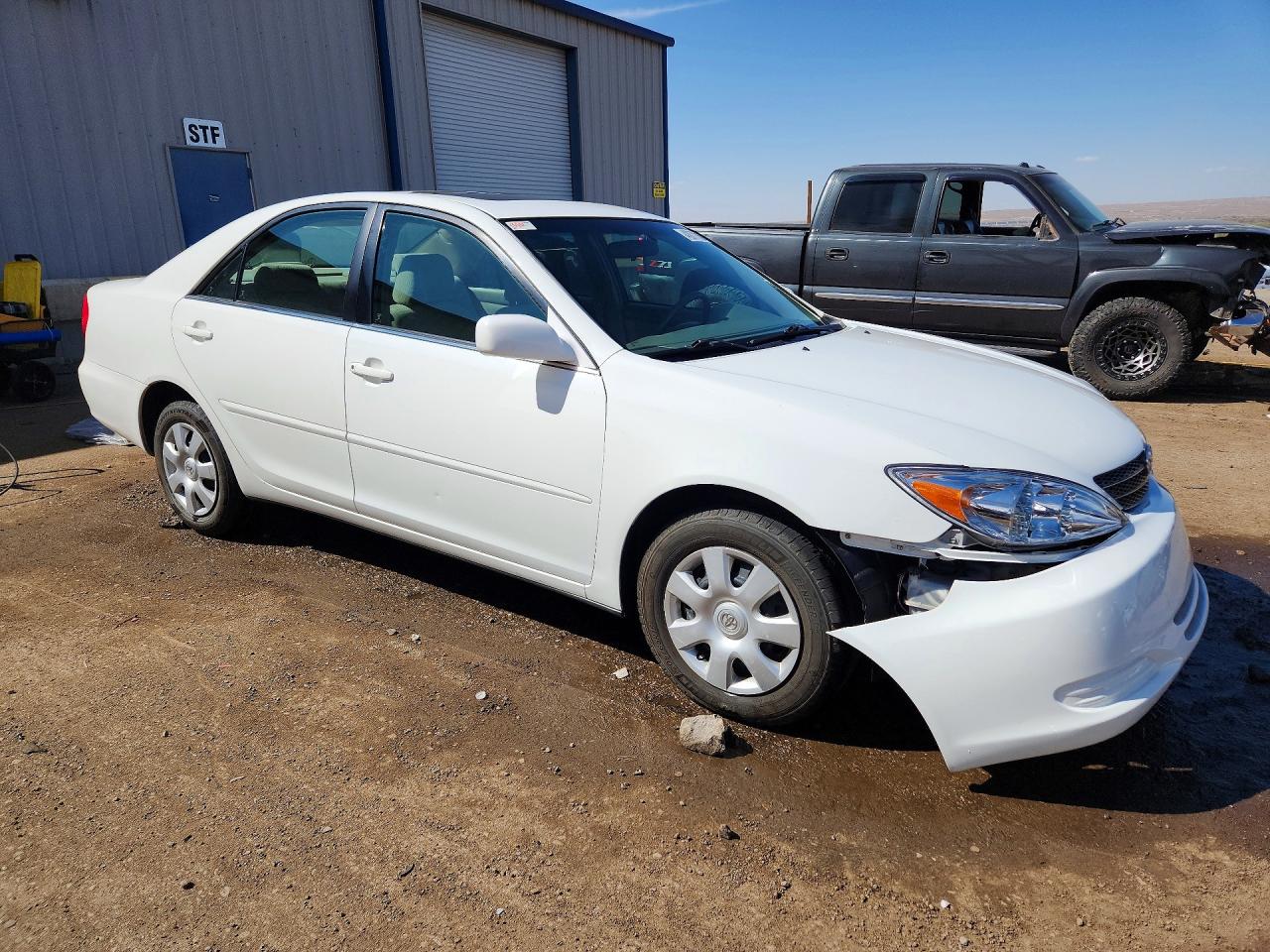 2003 TOYOTA CAMRY LE photo 7