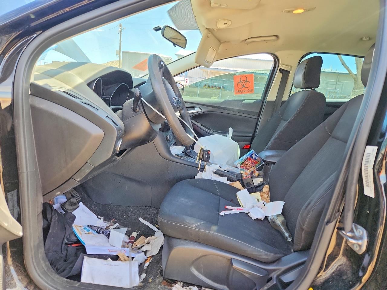2017 FORD FOCUS SE photo 7