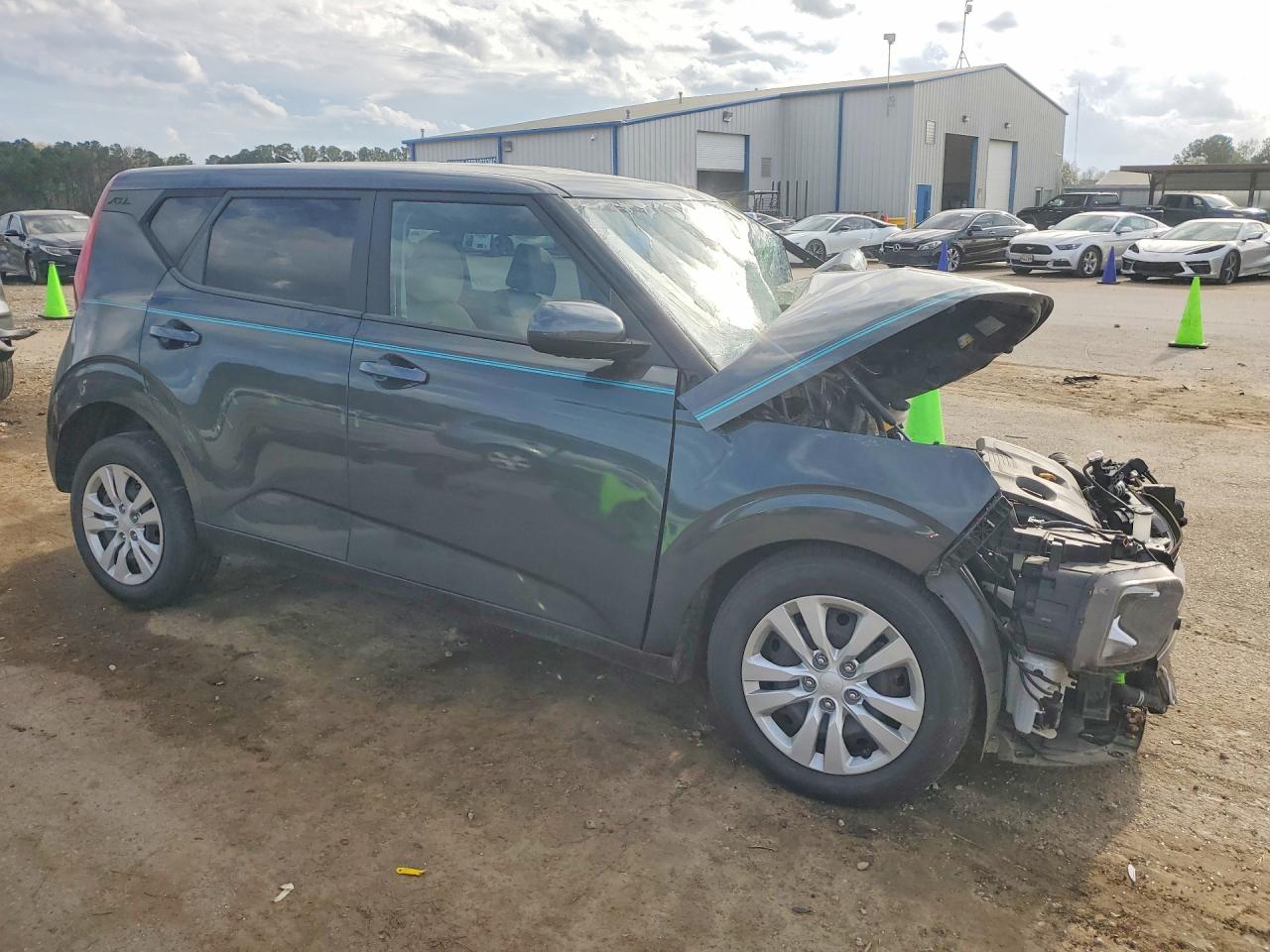 2022 KIA SOUL LX photo 7