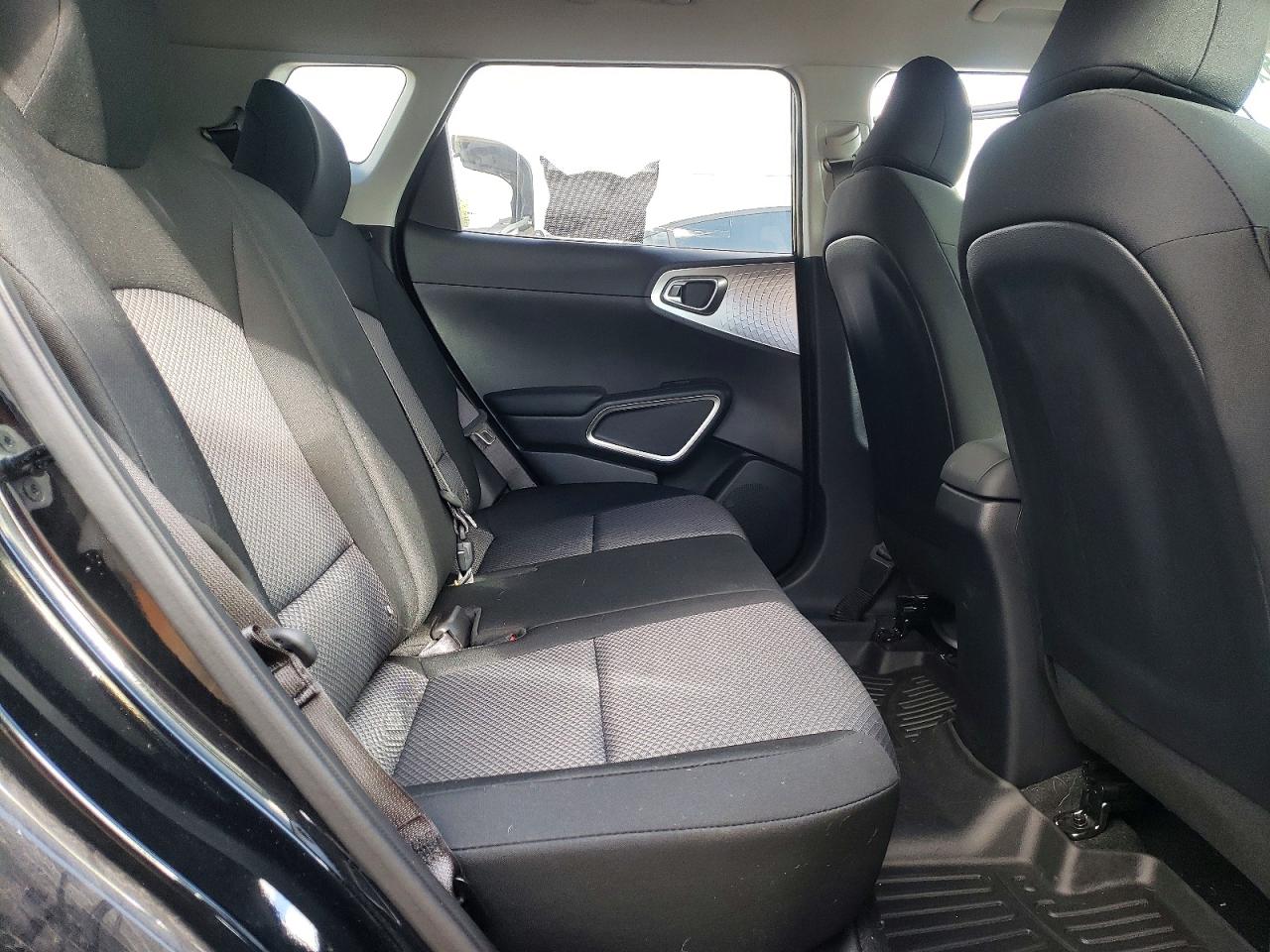 2024 KIA SOUL LX photo 21