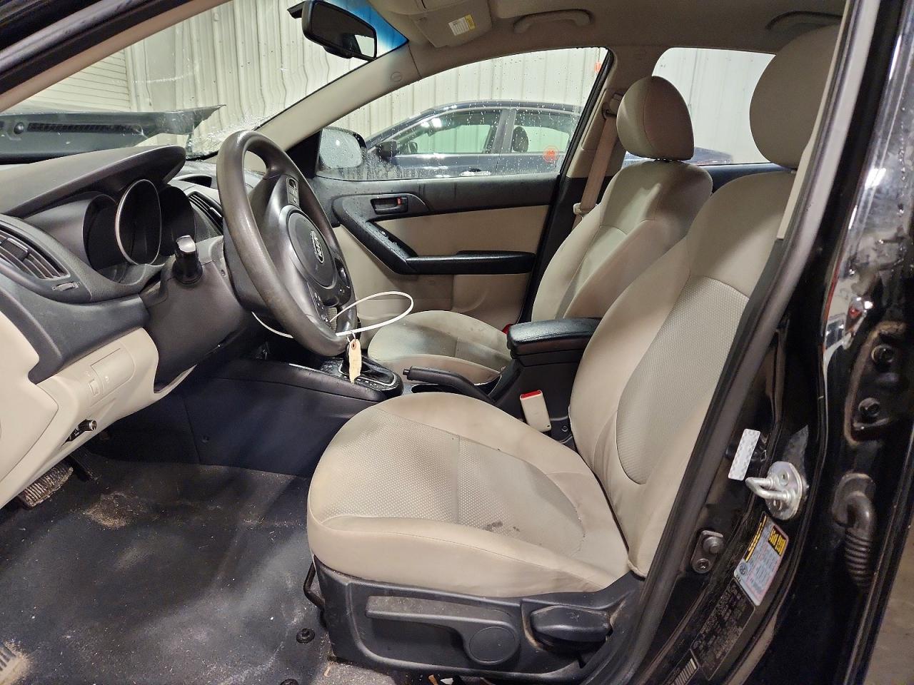 2012 KIA FORTE EX photo 7
