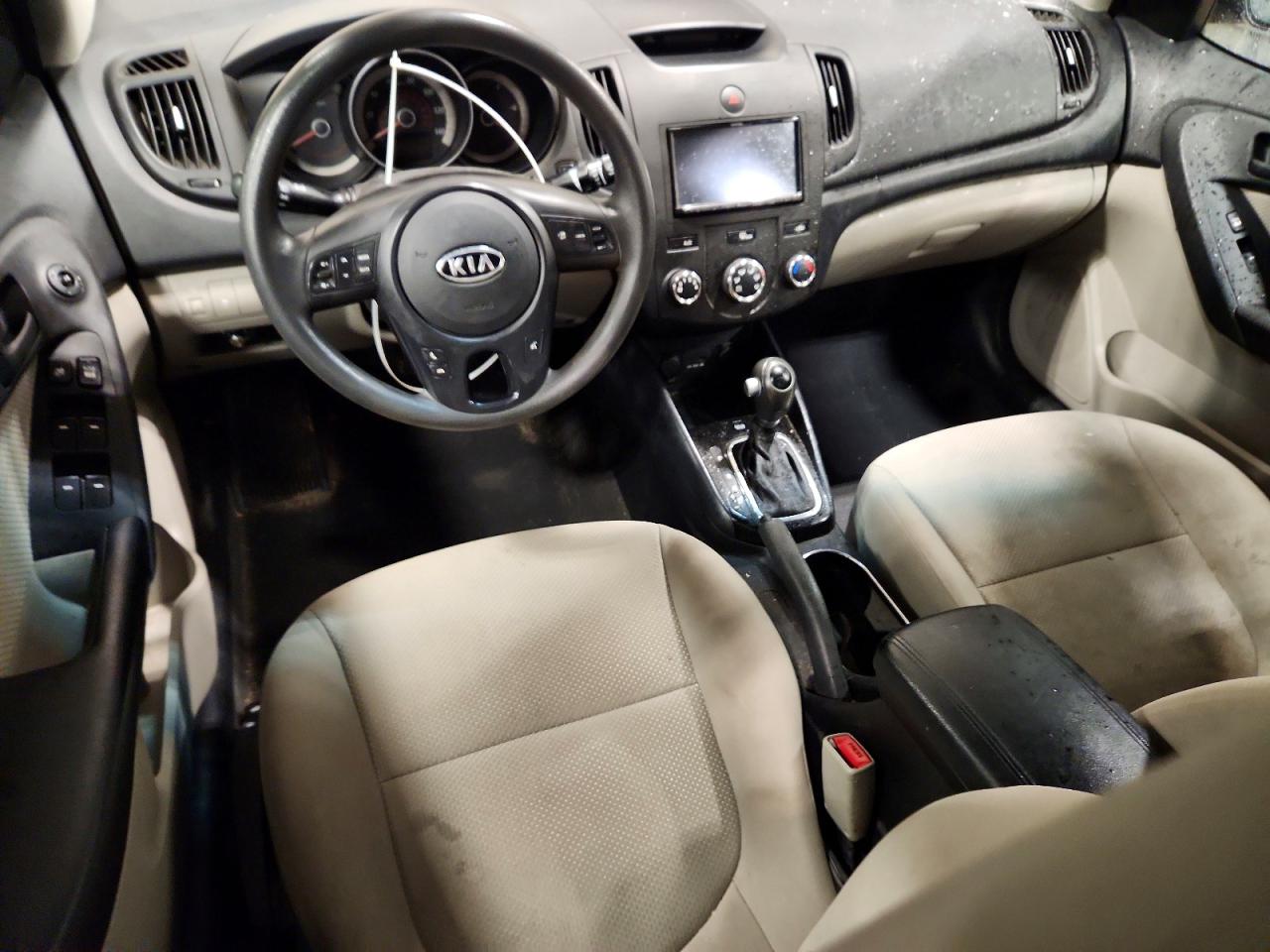 2012 KIA FORTE EX photo 8