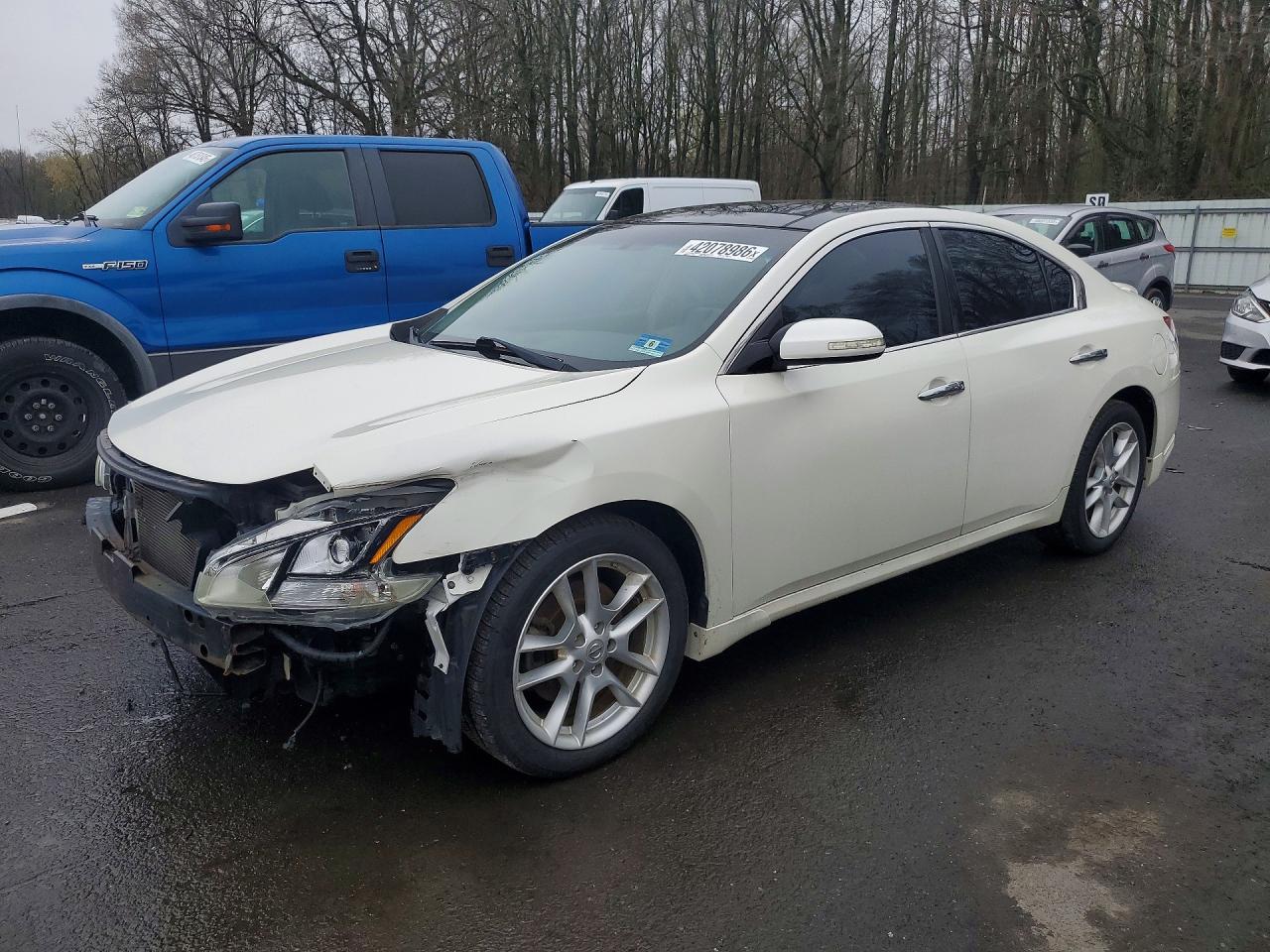 2011 NISSAN MAXIMA