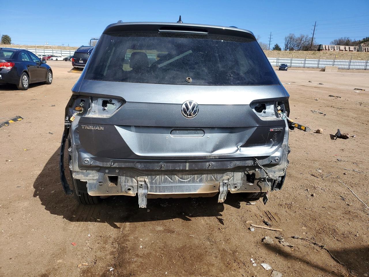 2020 VOLKSWAGEN TIGUAN S photo 11