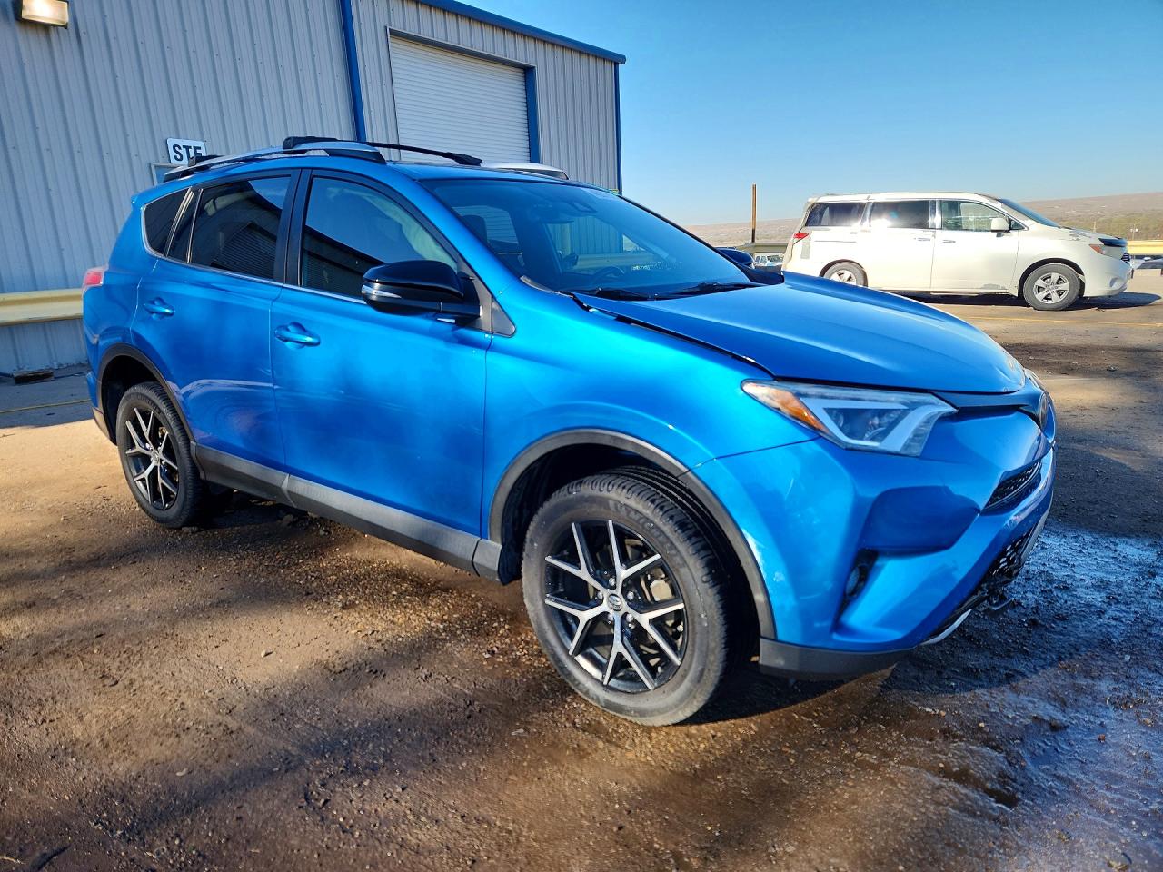 2018 TOYOTA RAV4 SE photo 10