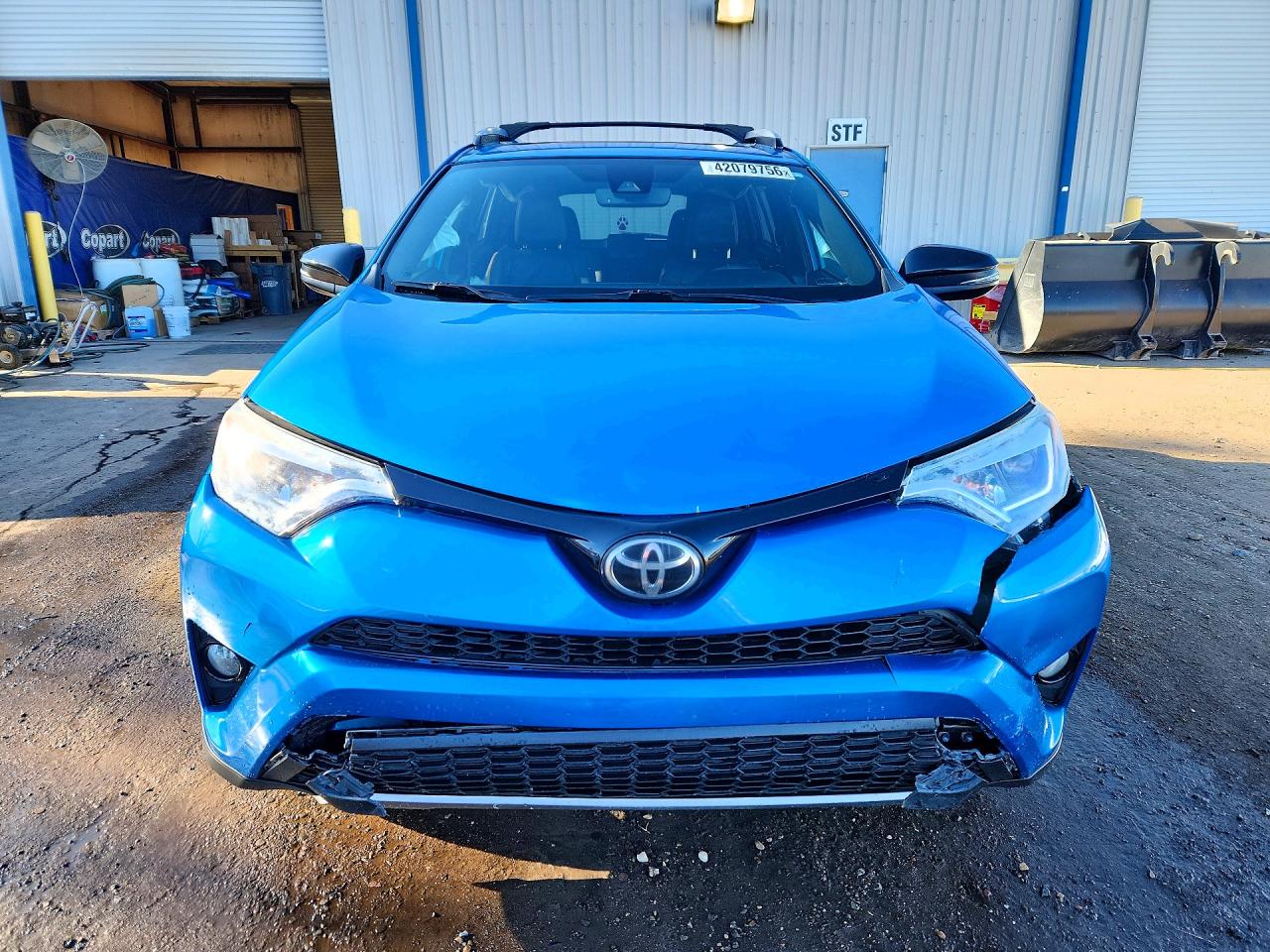 2018 TOYOTA RAV4 SE photo 13