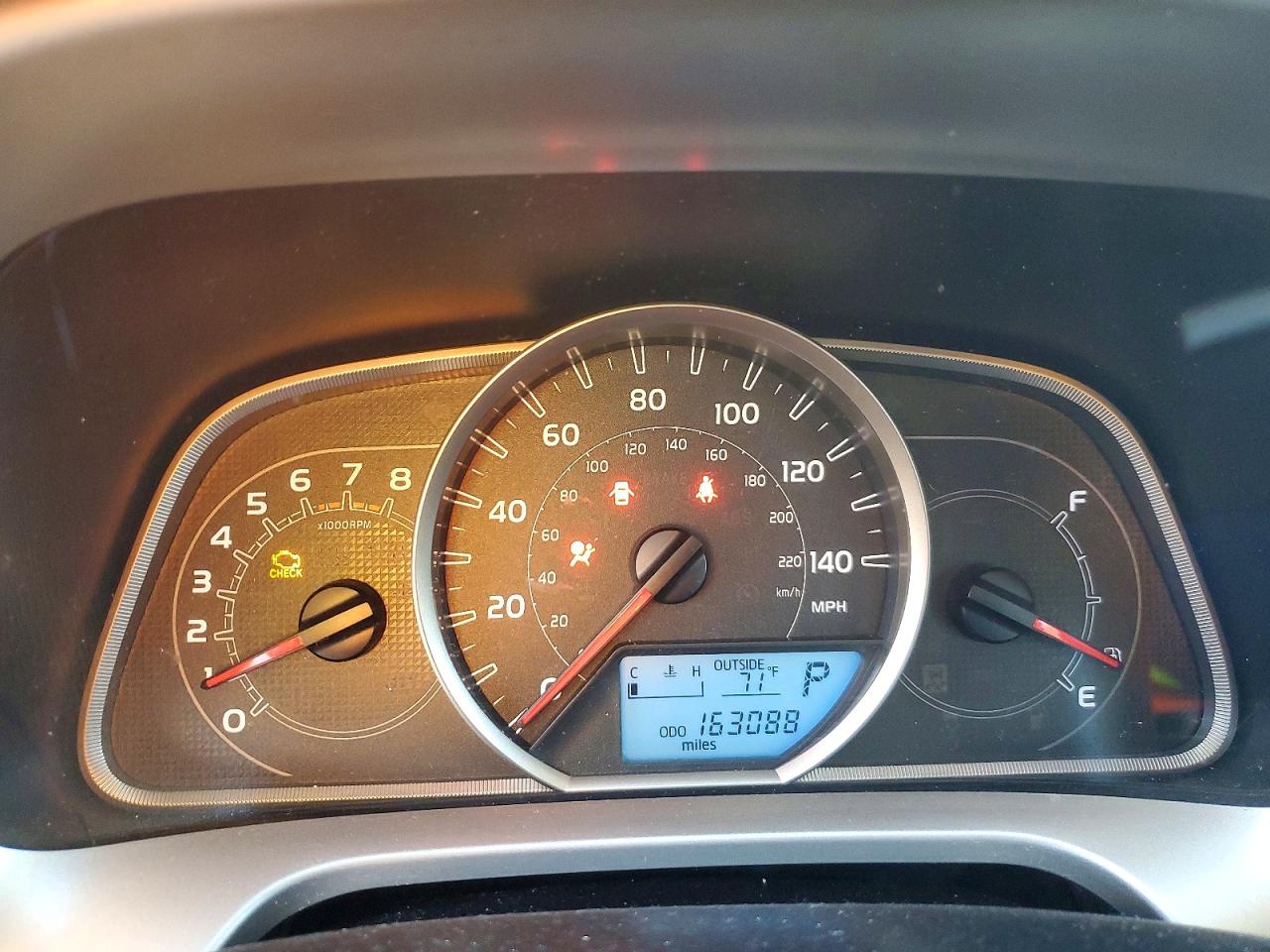 2013 TOYOTA RAV4 XLE photo 9