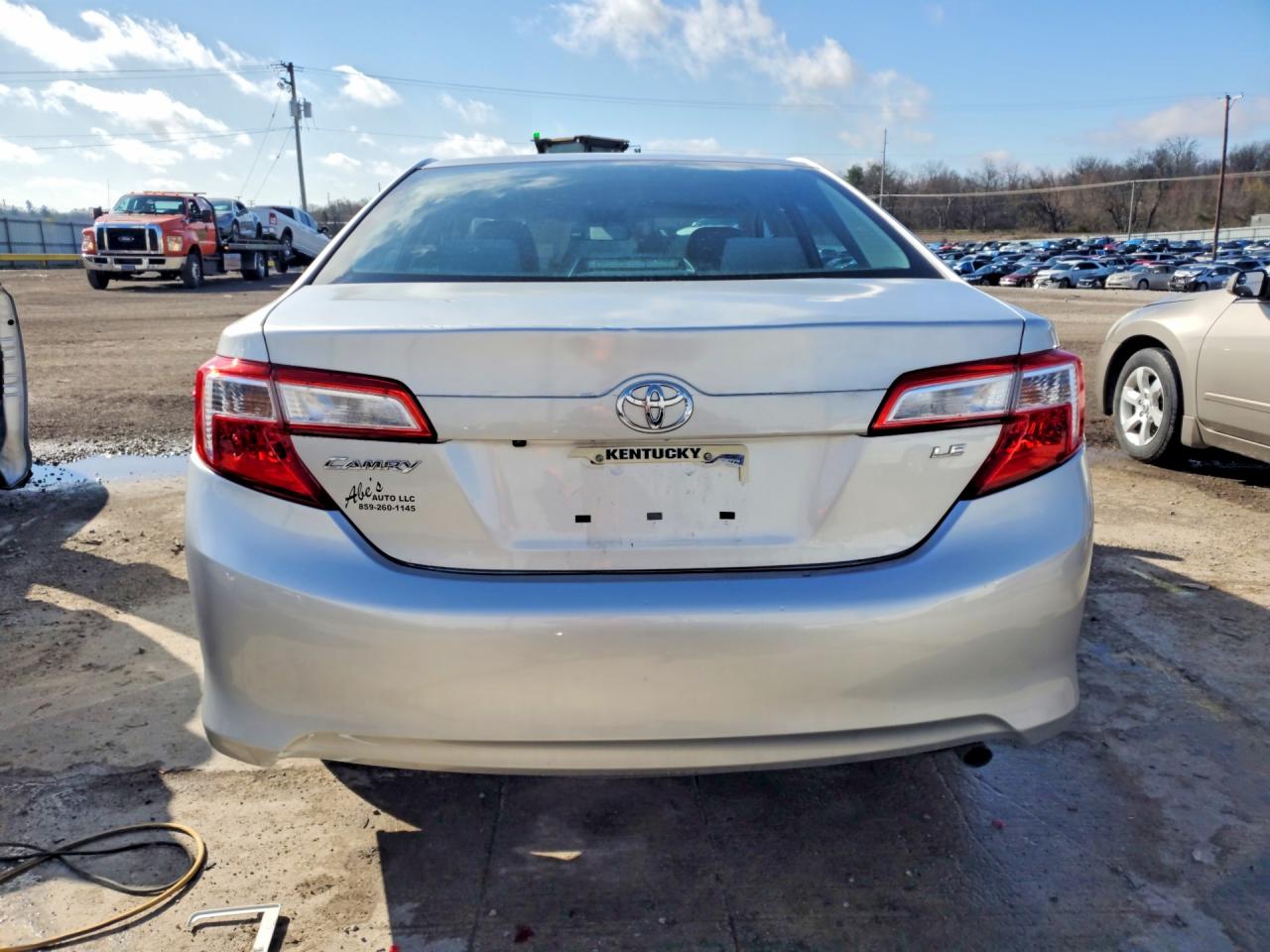 2014 TOYOTA CAMRY LE photo 11