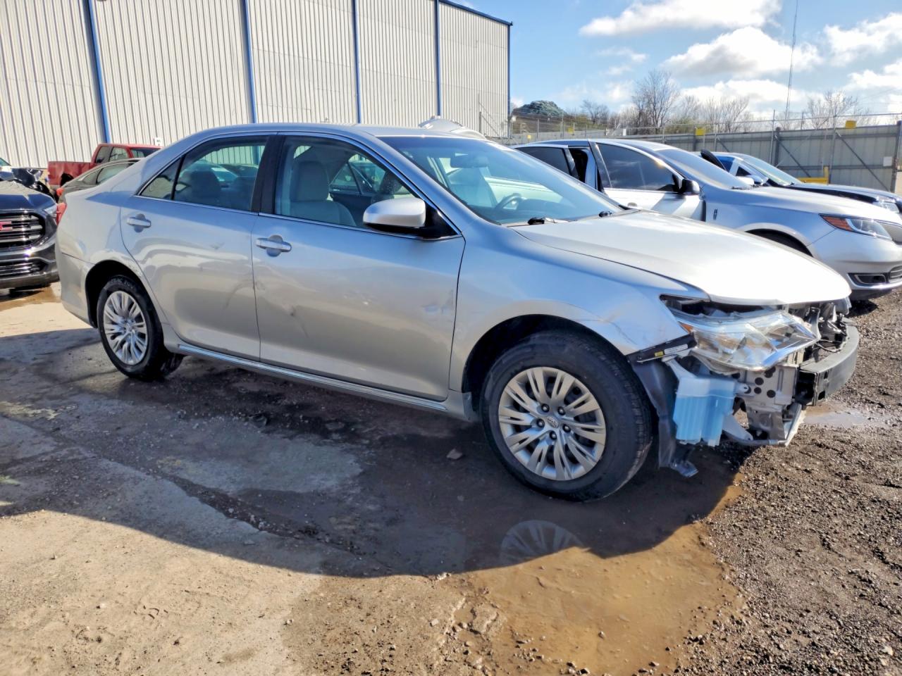 2014 TOYOTA CAMRY LE photo 7