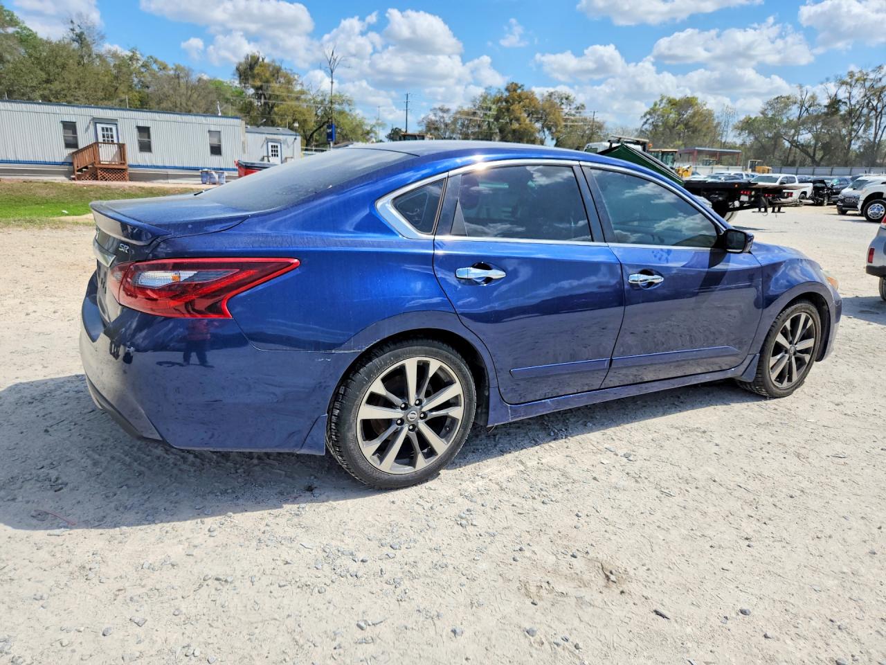 2017 NISSAN ALTIMA 2.5 SR photo 5