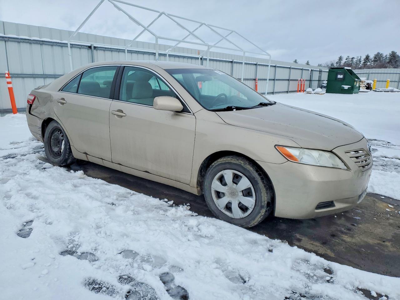 2009 TOYOTA CAMRY photo 4
