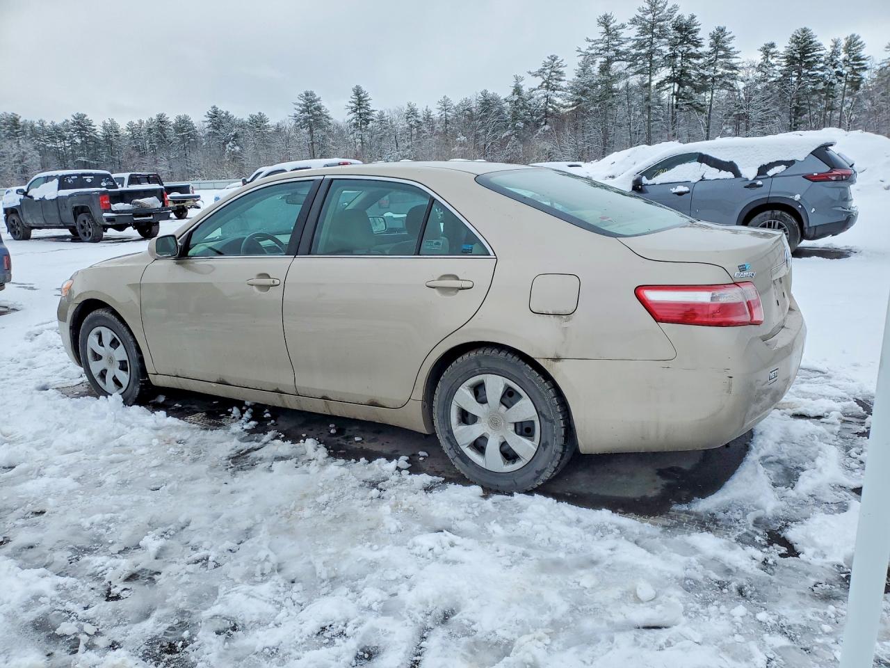 2009 TOYOTA CAMRY photo 2