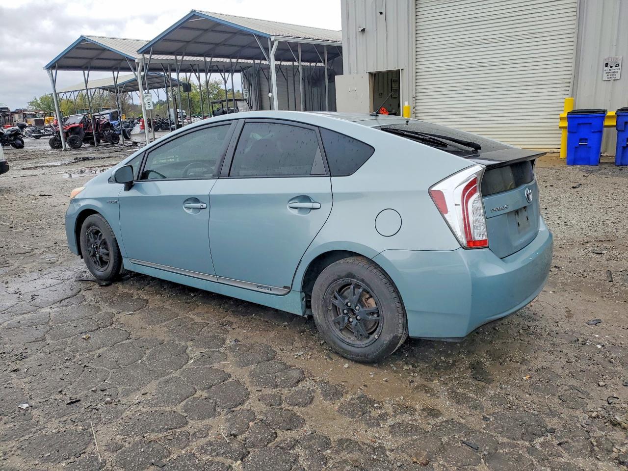 2013 TOYOTA PRIUS TWO photo 2