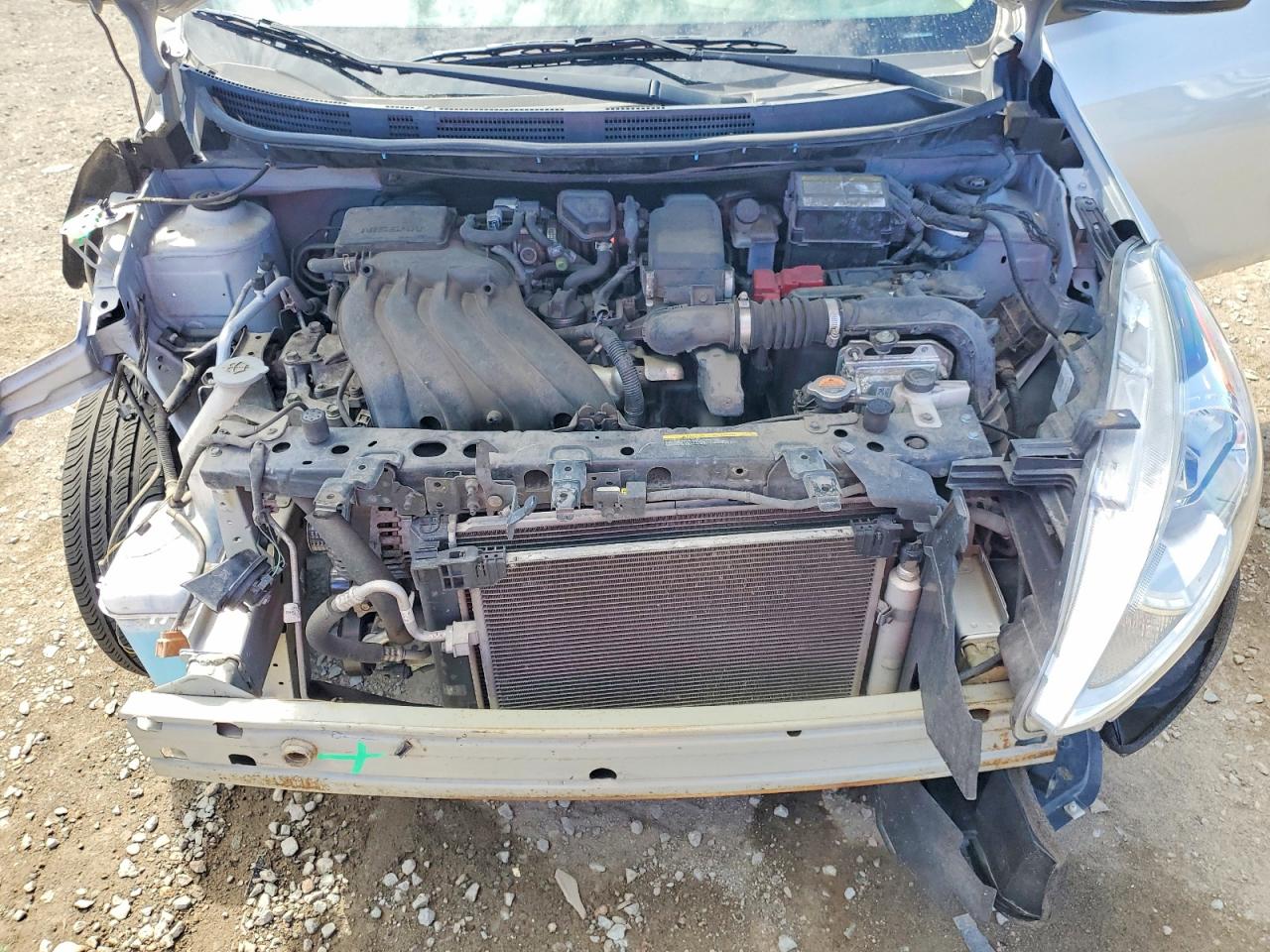 2019 NISSAN VERSA SV photo 31