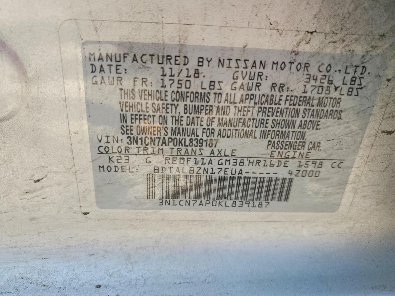 2019 NISSAN VERSA SV photo 37