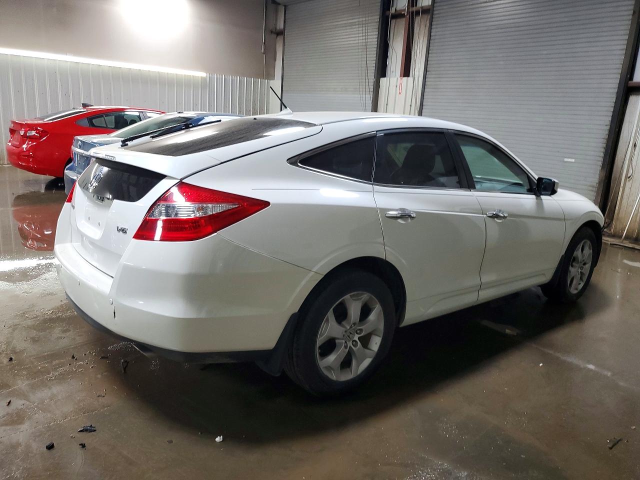 2012 HONDA CROSSTOUR EXL photo 3