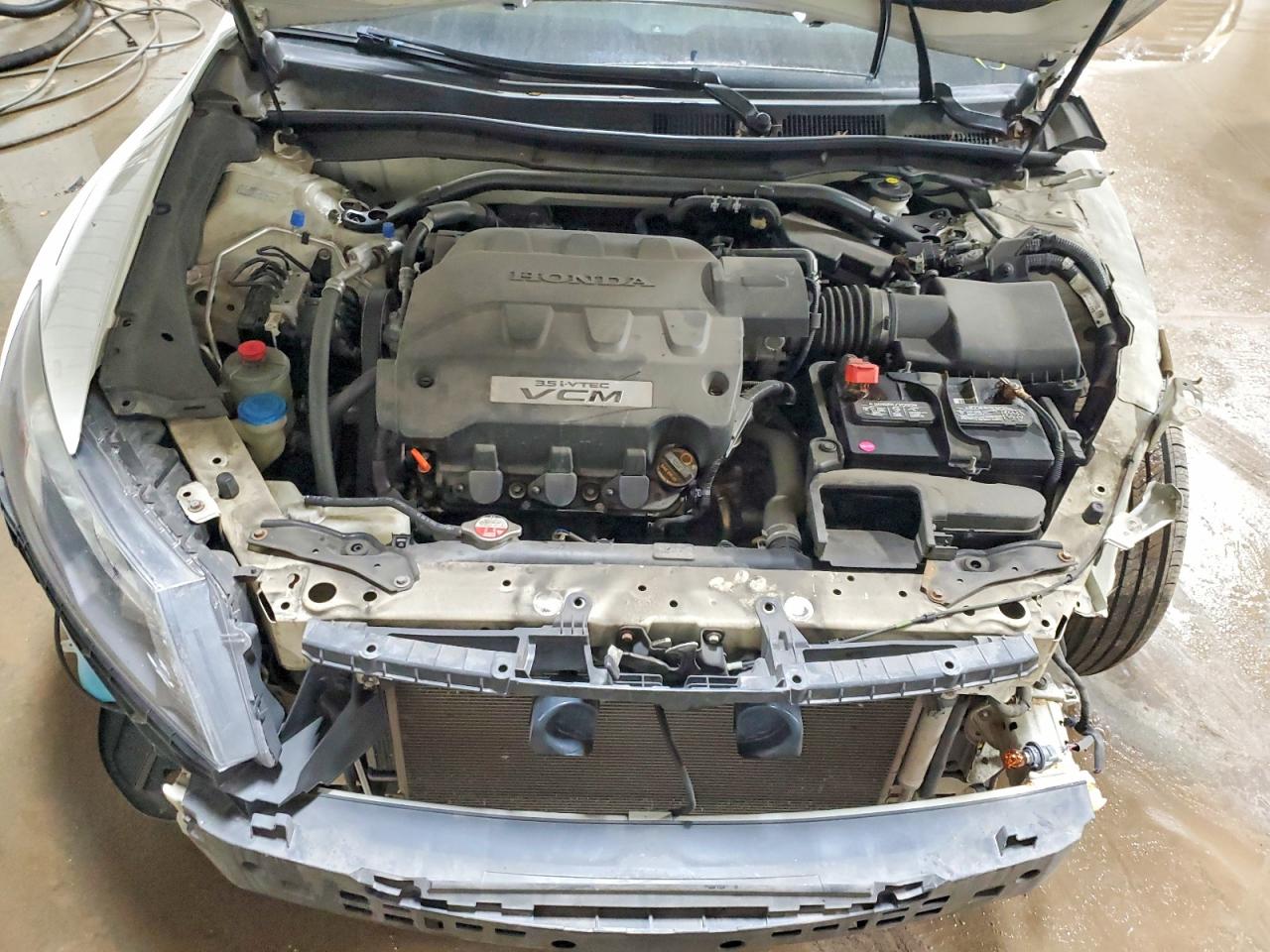2012 HONDA CROSSTOUR EXL photo 11