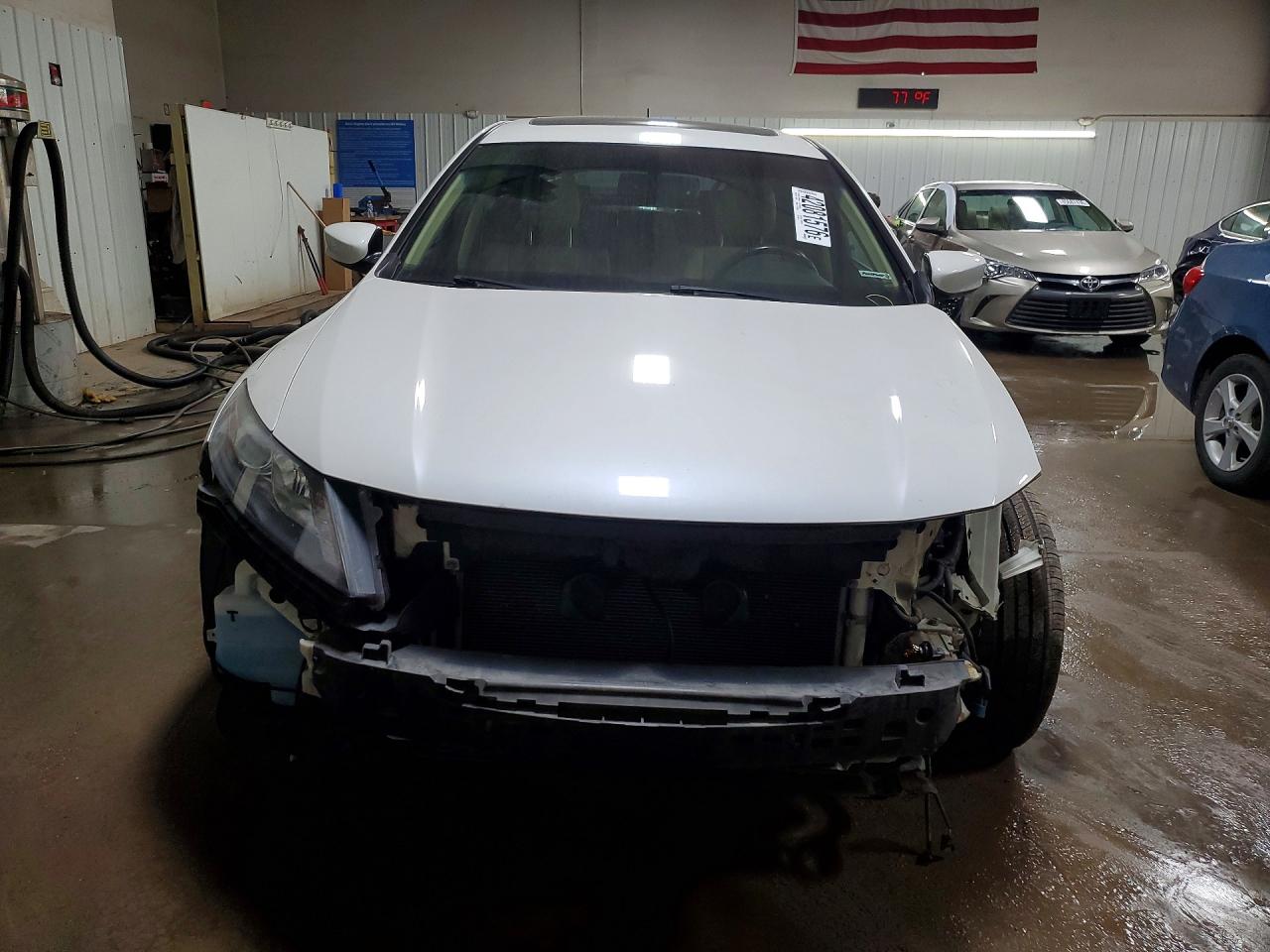 2012 HONDA CROSSTOUR EXL photo 5