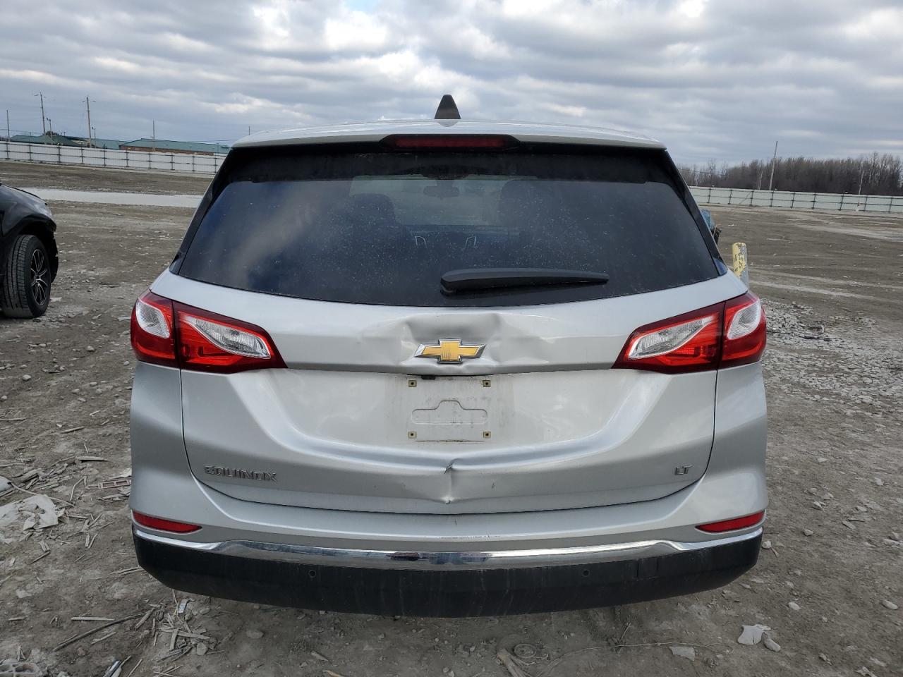 2020 CHEVROLET EQUINOX LT photo 11