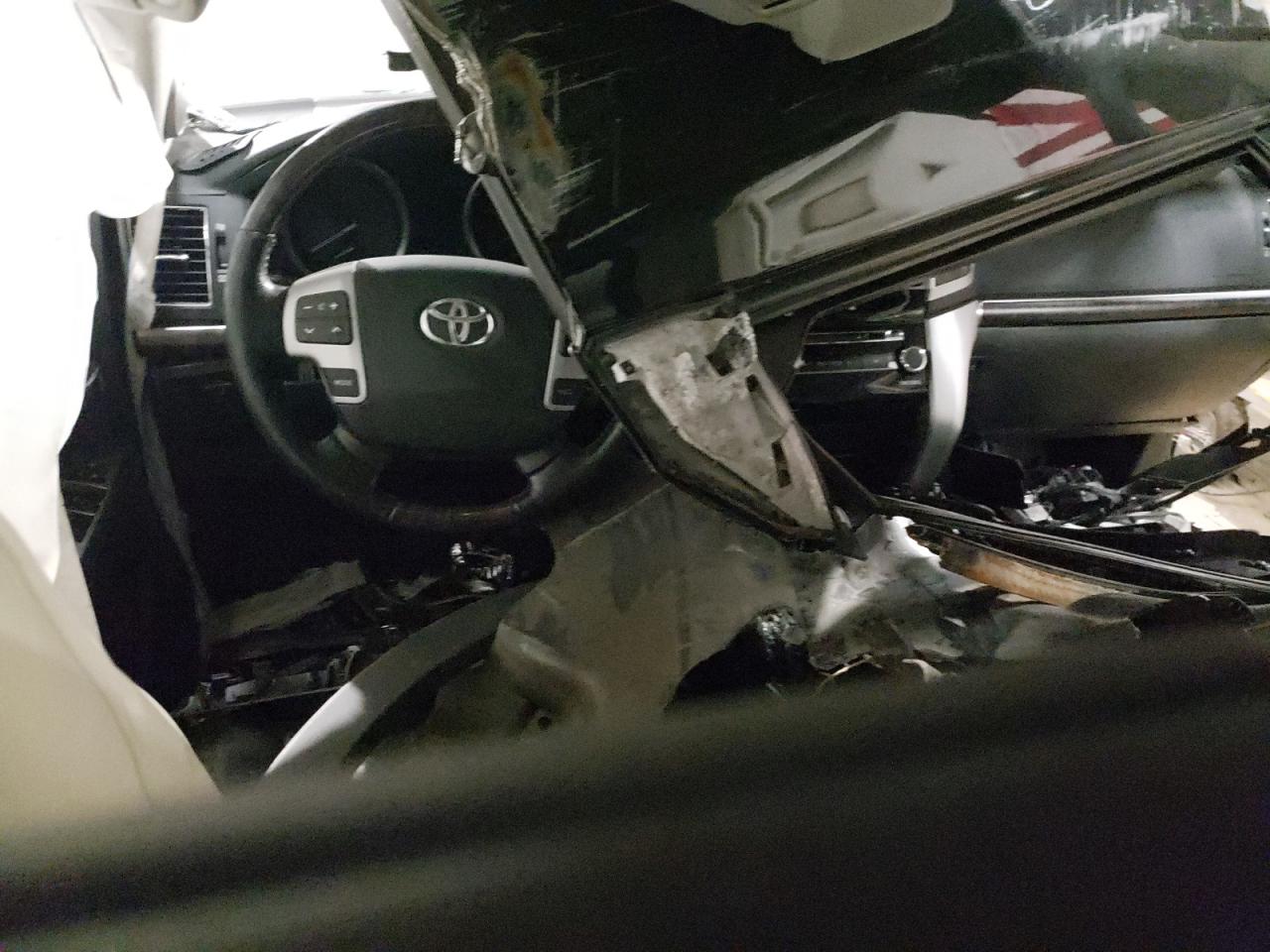 2013 TOYOTA LAND CRUISER BASE photo 8