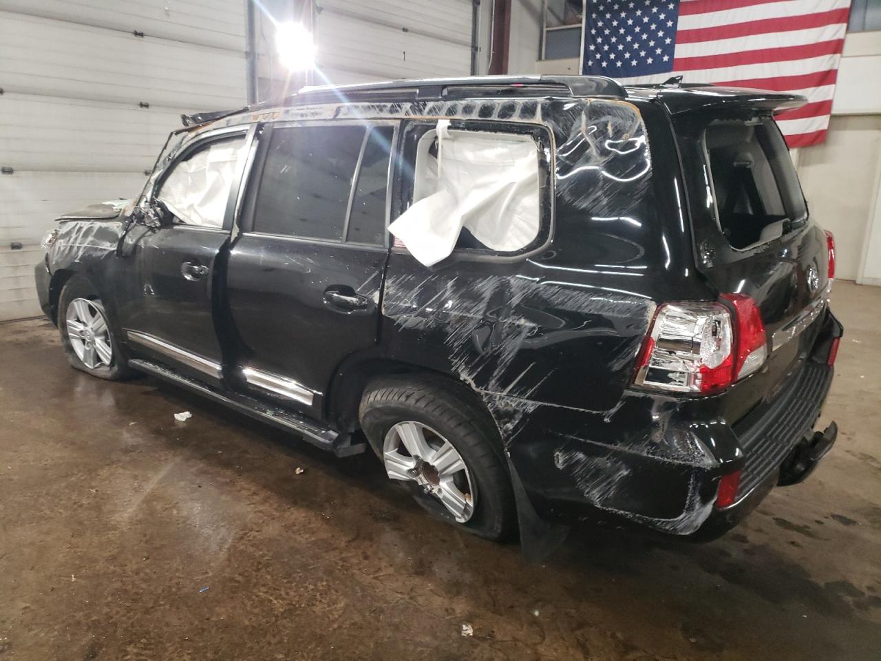 2013 TOYOTA LAND CRUISER BASE photo 2