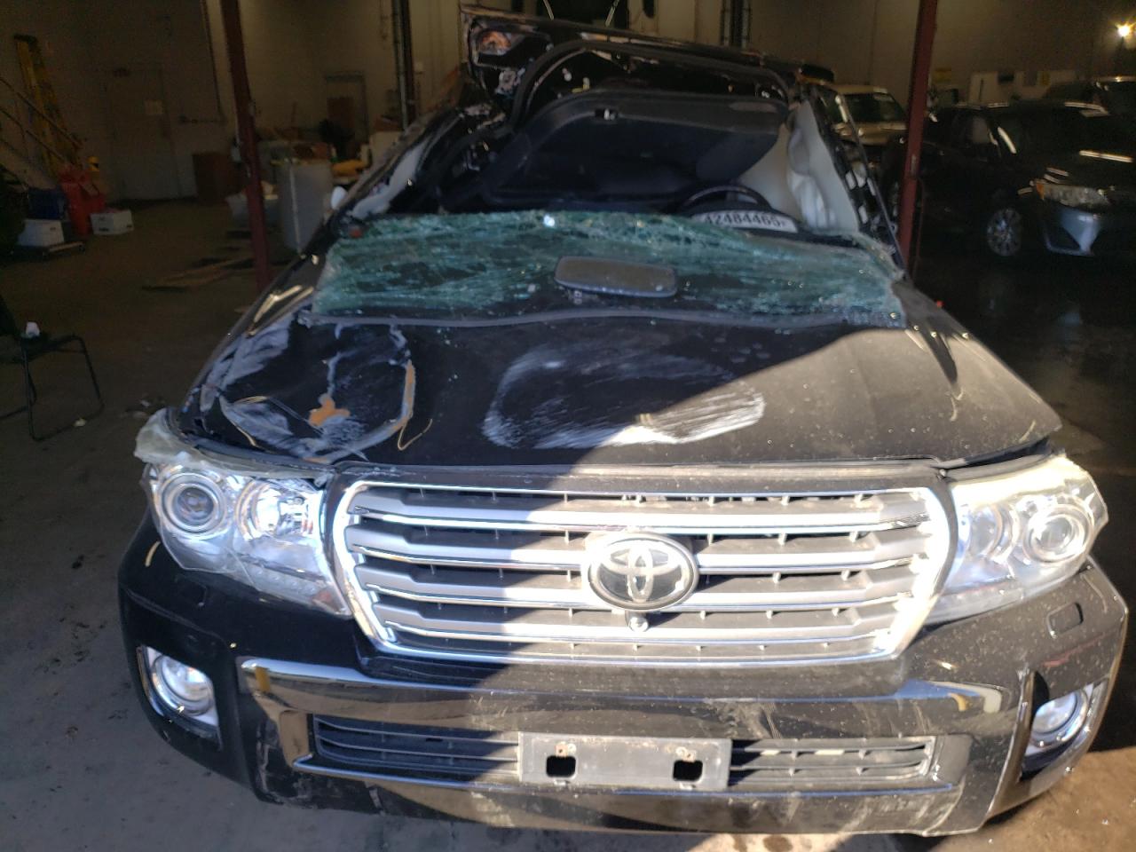 2013 TOYOTA LAND CRUISER BASE photo 5