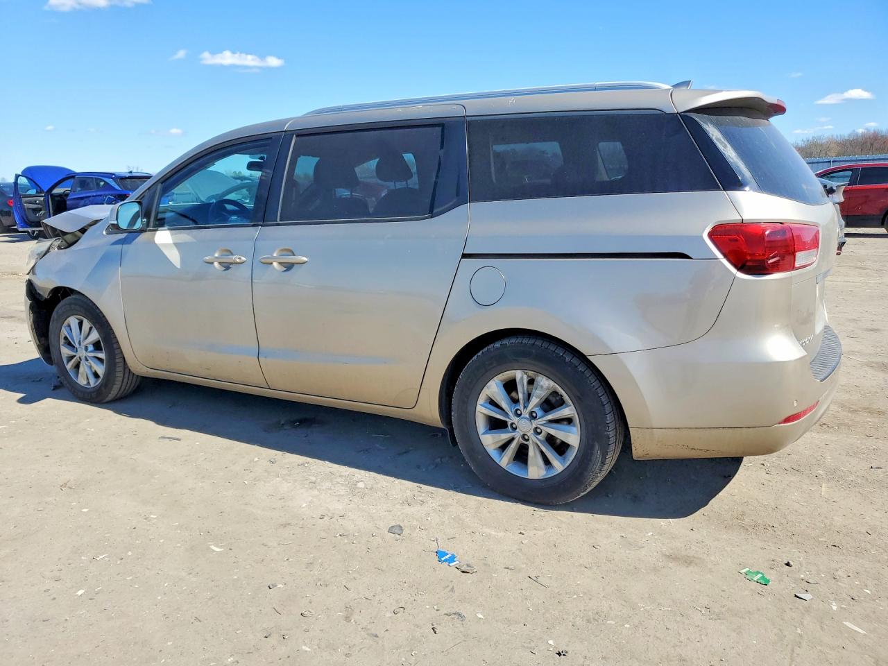 2016 KIA SEDONA LX photo 4
