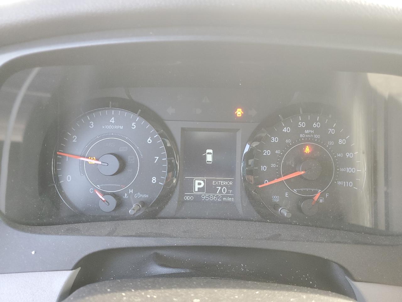 2017 TOYOTA SIENNA LE photo 17