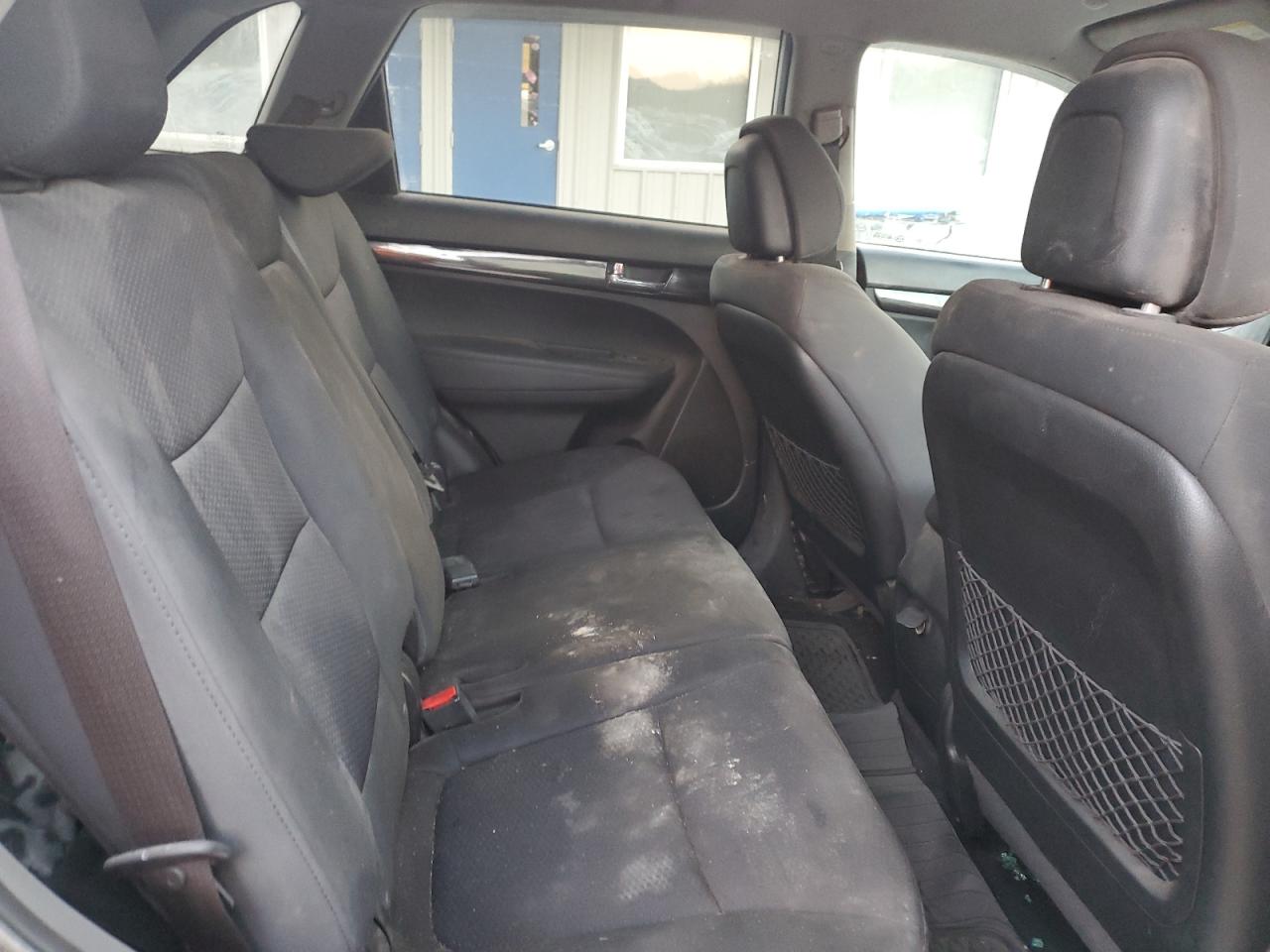 2011 KIA SORENTO BASE photo 31