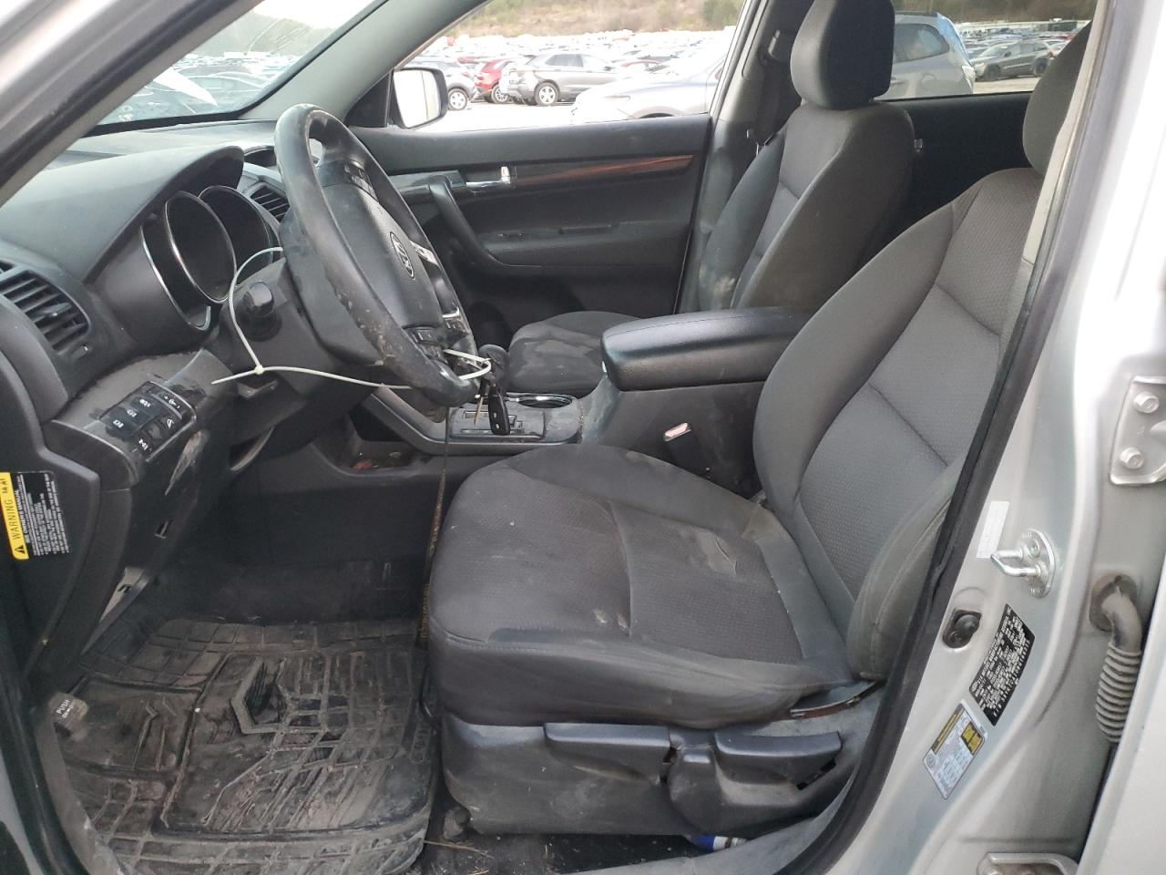 2011 KIA SORENTO BASE photo 19