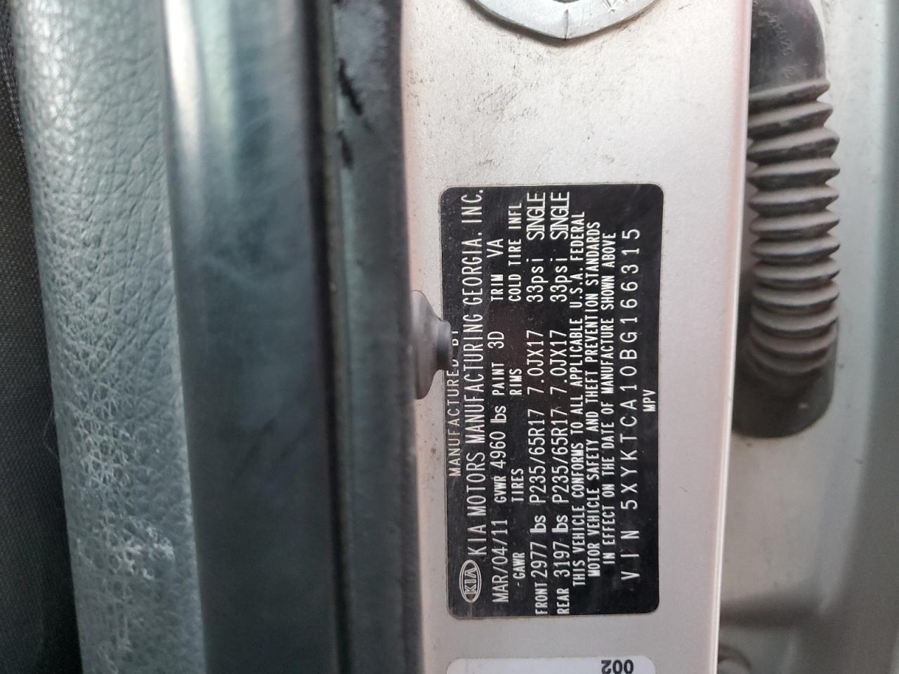 2011 KIA SORENTO BASE photo 37