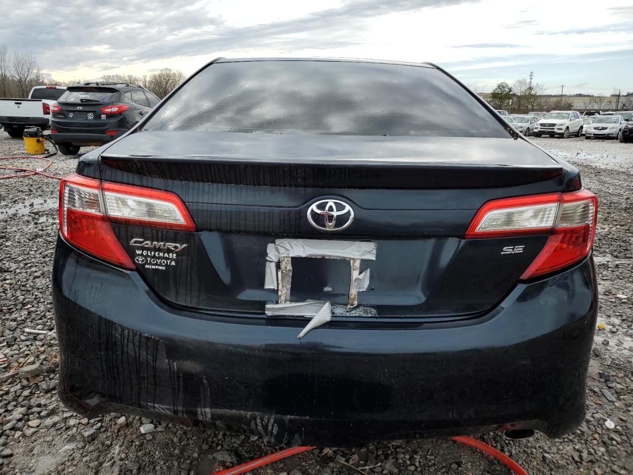 2014 TOYOTA CAMRY SE photo 11